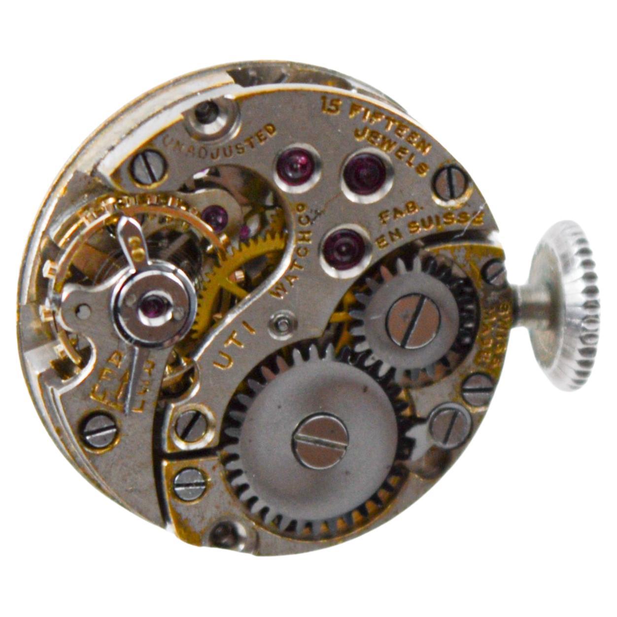 UTINAM ou UTI Montre habillée pour dames Hand Made Art Deco 1930's en vente 9