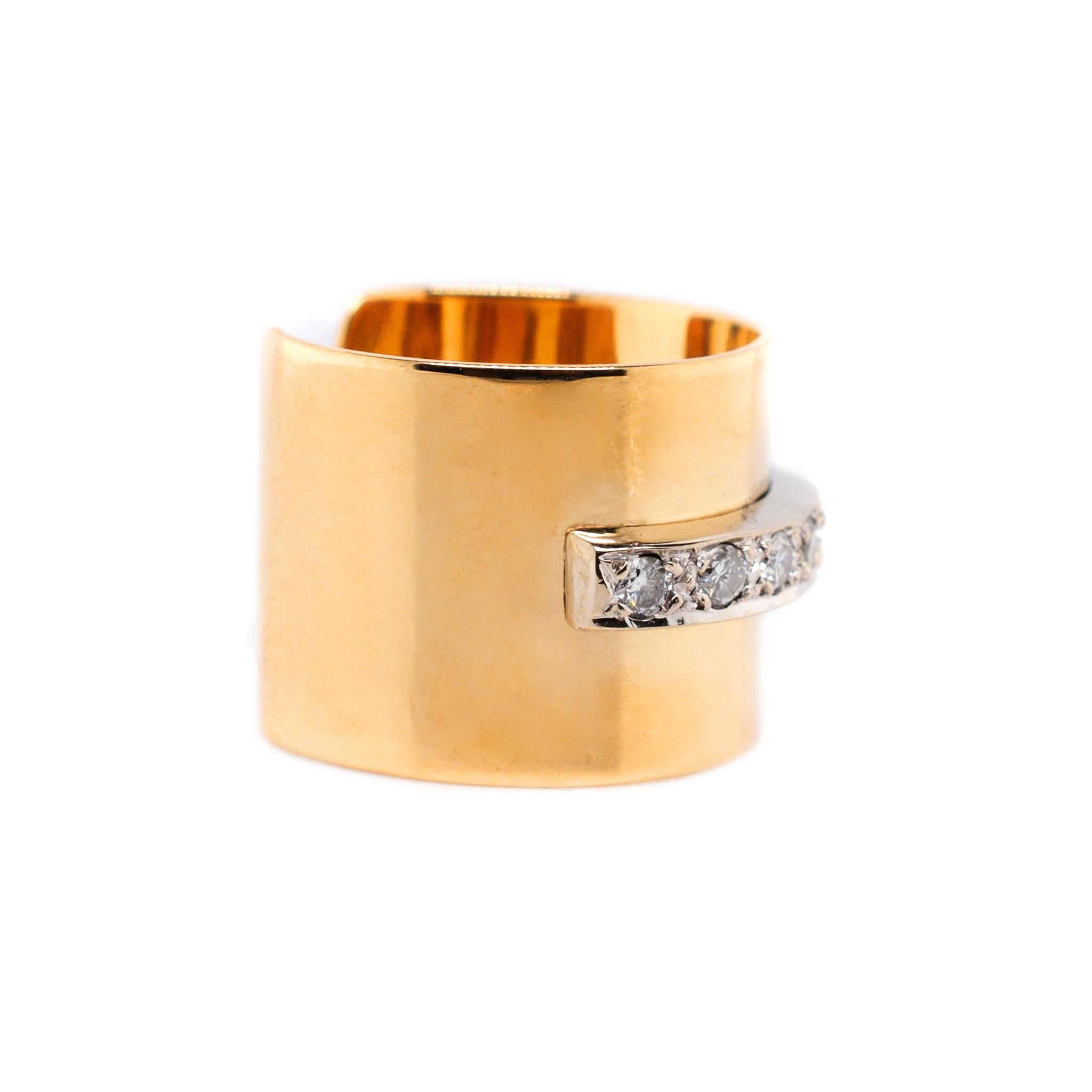 
Gender: Ladies
Metal Type: 14K Yellow Gold
Size: 6
Weight: 6.30 grams
14K yellow gold diamond vintage ring with a tapered, comfort-fit shank. Engraved with 