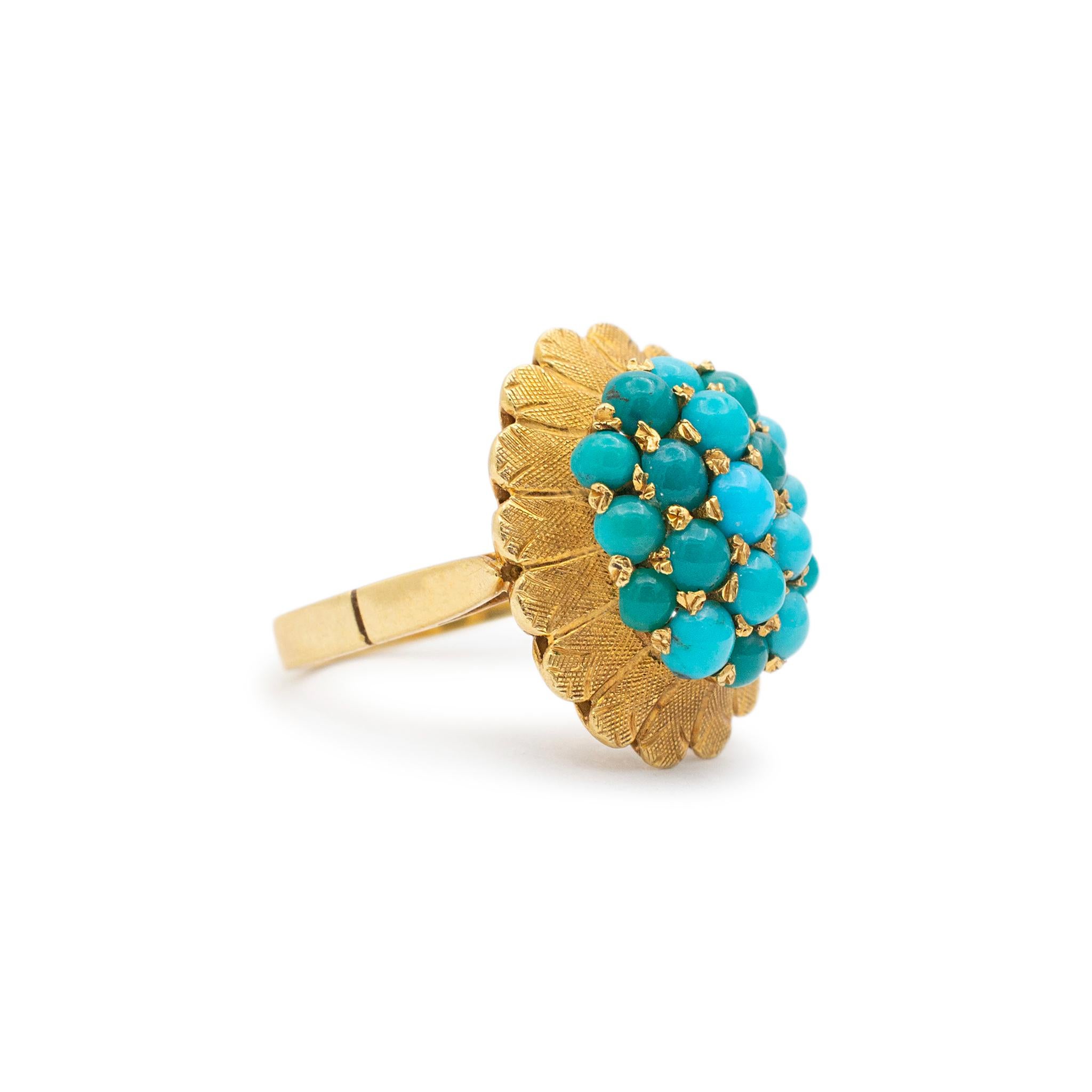 Ladies Vintage 18K Yellow Gold Multi Color Turquoise Oval Shaped Cocktail Ring In Excellent Condition For Sale In Houston, TX