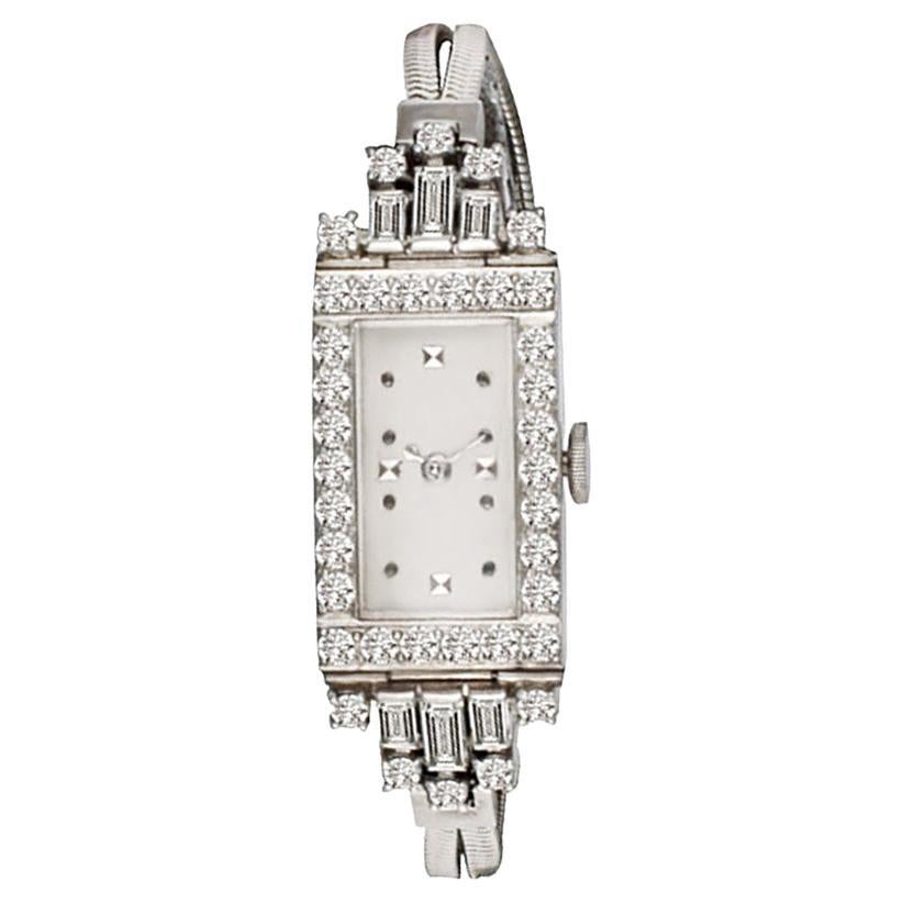 Damen Vintage Art Deco Cocktail Uhr in einem verzierten 18k Weißgold & Diamant