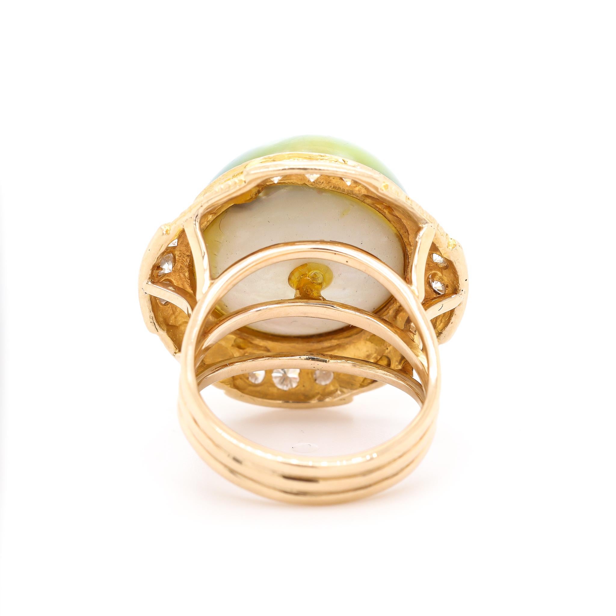 Ladies Vintage Cocktail Pearl And Diamonds 18K Yellow Gold Ring In Excellent Condition For Sale In Houston, TX