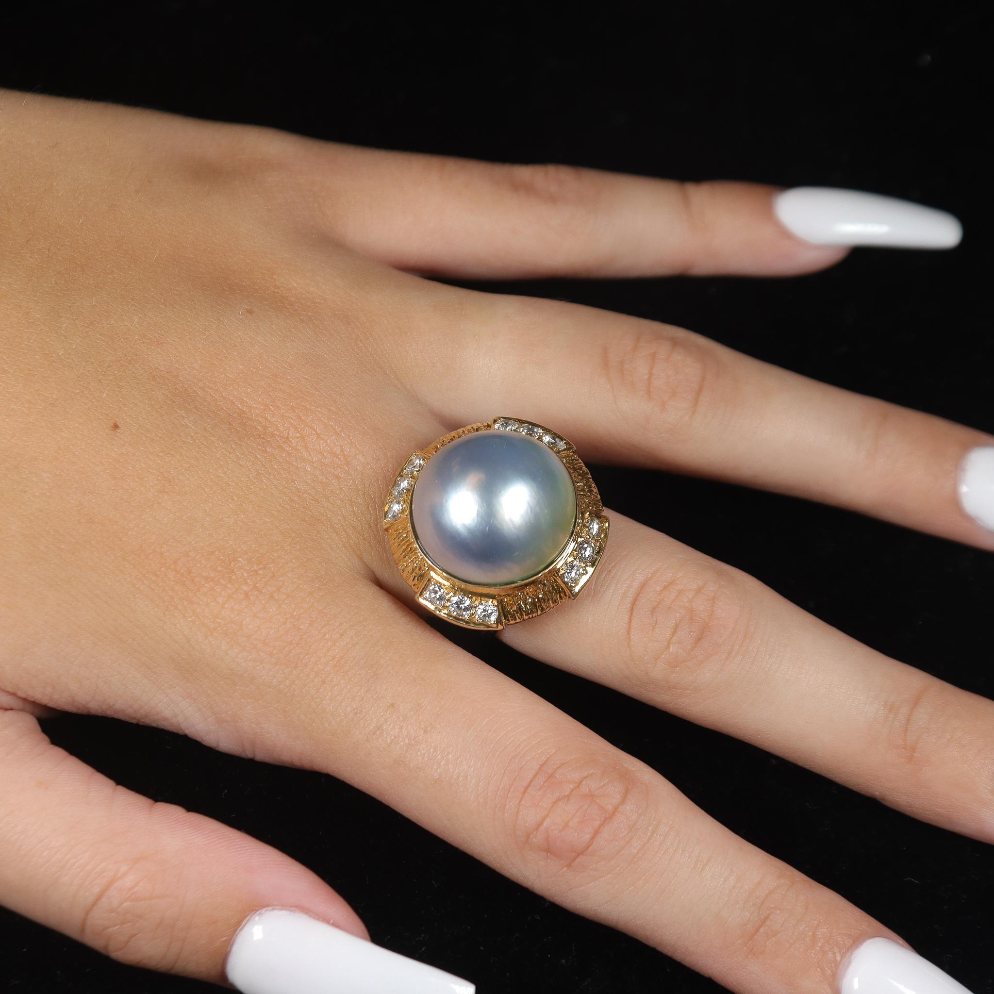 Ladies Vintage Cocktail Pearl And Diamonds 18K Yellow Gold Ring For Sale 3