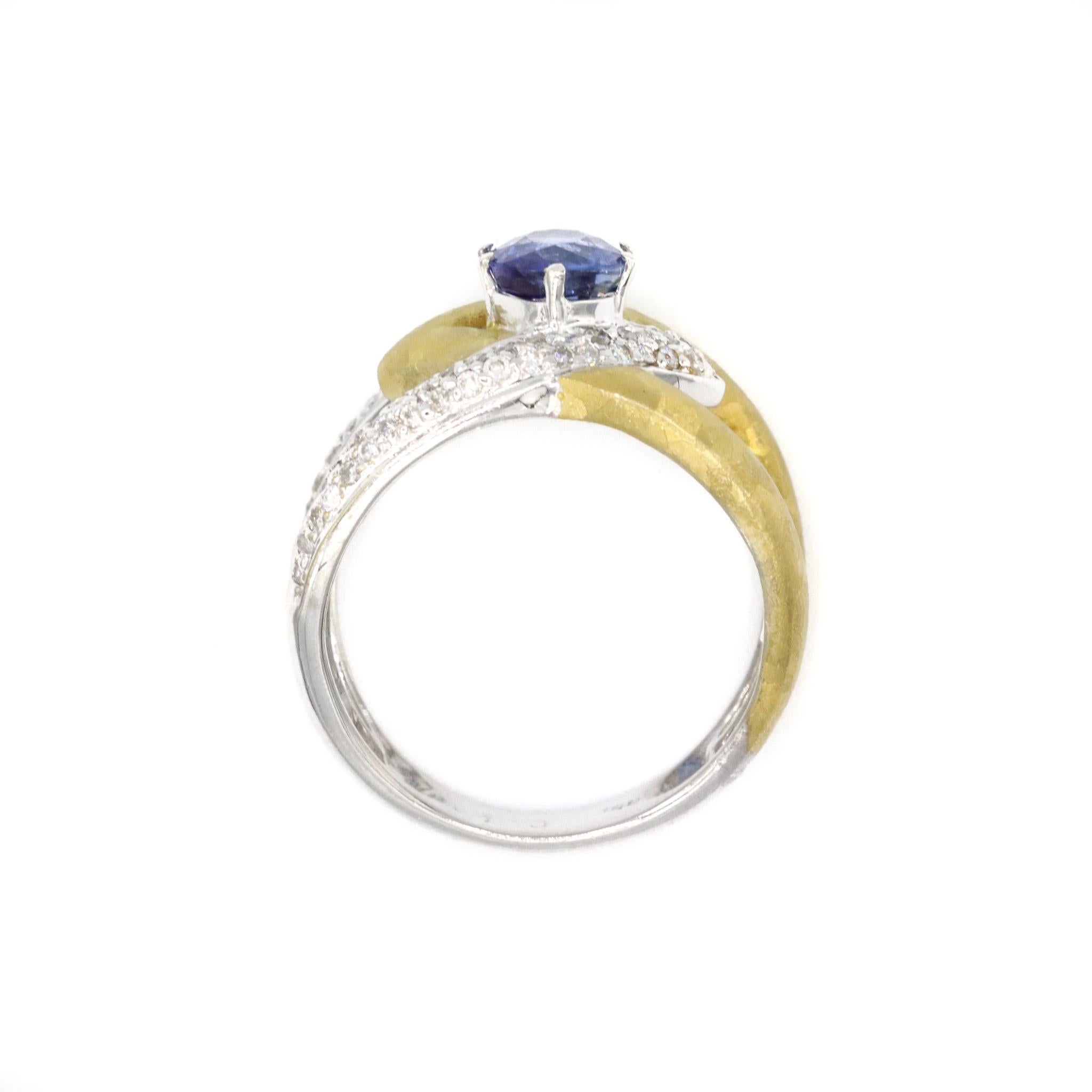Ladies Vintage Cocktail Sapphires and Diamonds 18k Gold Ring In Excellent Condition For Sale In Houston, TX