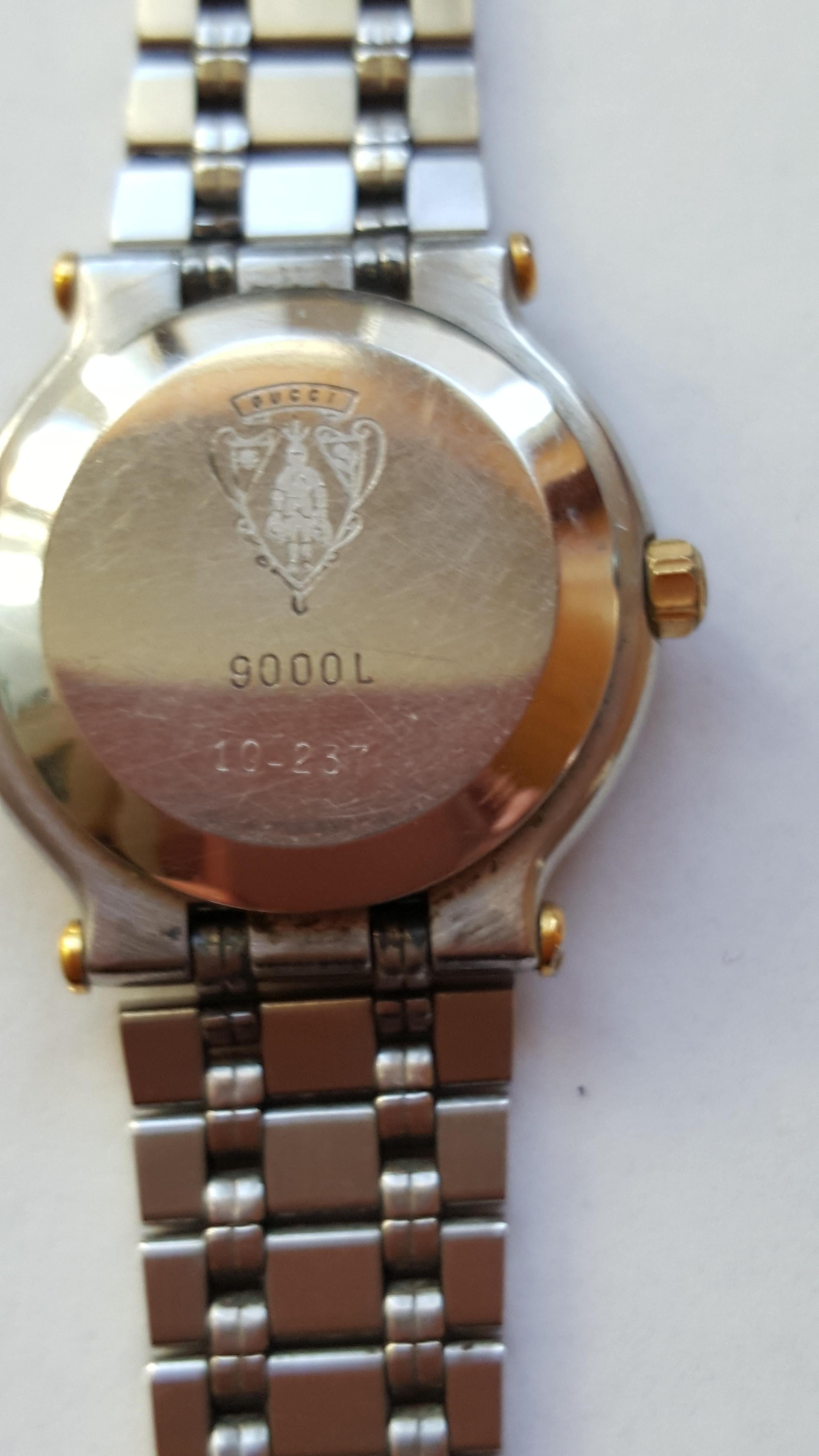 Ladies Vintage Gucci 9000L Watch Stainless Steel with Gold Plating, Quartz In Good Condition In Rancho Santa Fe, CA