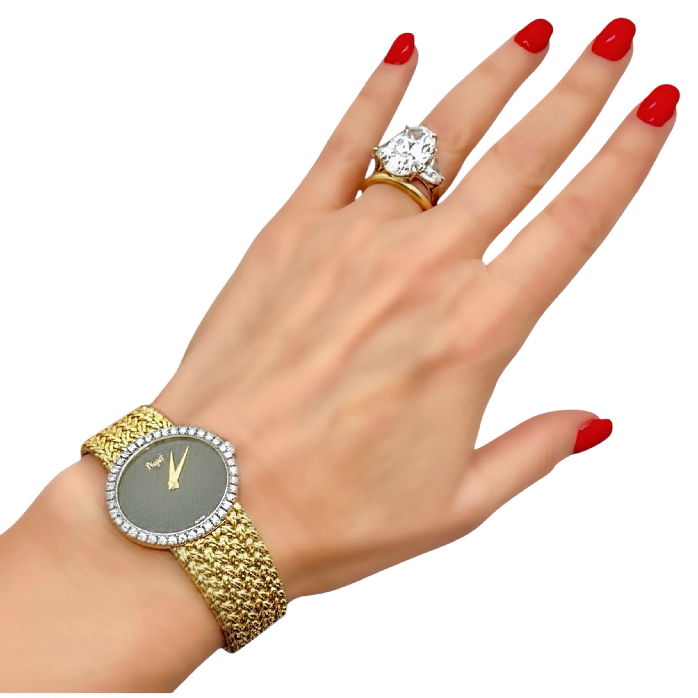 Montre-bracelet Piaget Vintage Ultra-Thin Gold Diamond and Onyx pour dames en vente 3