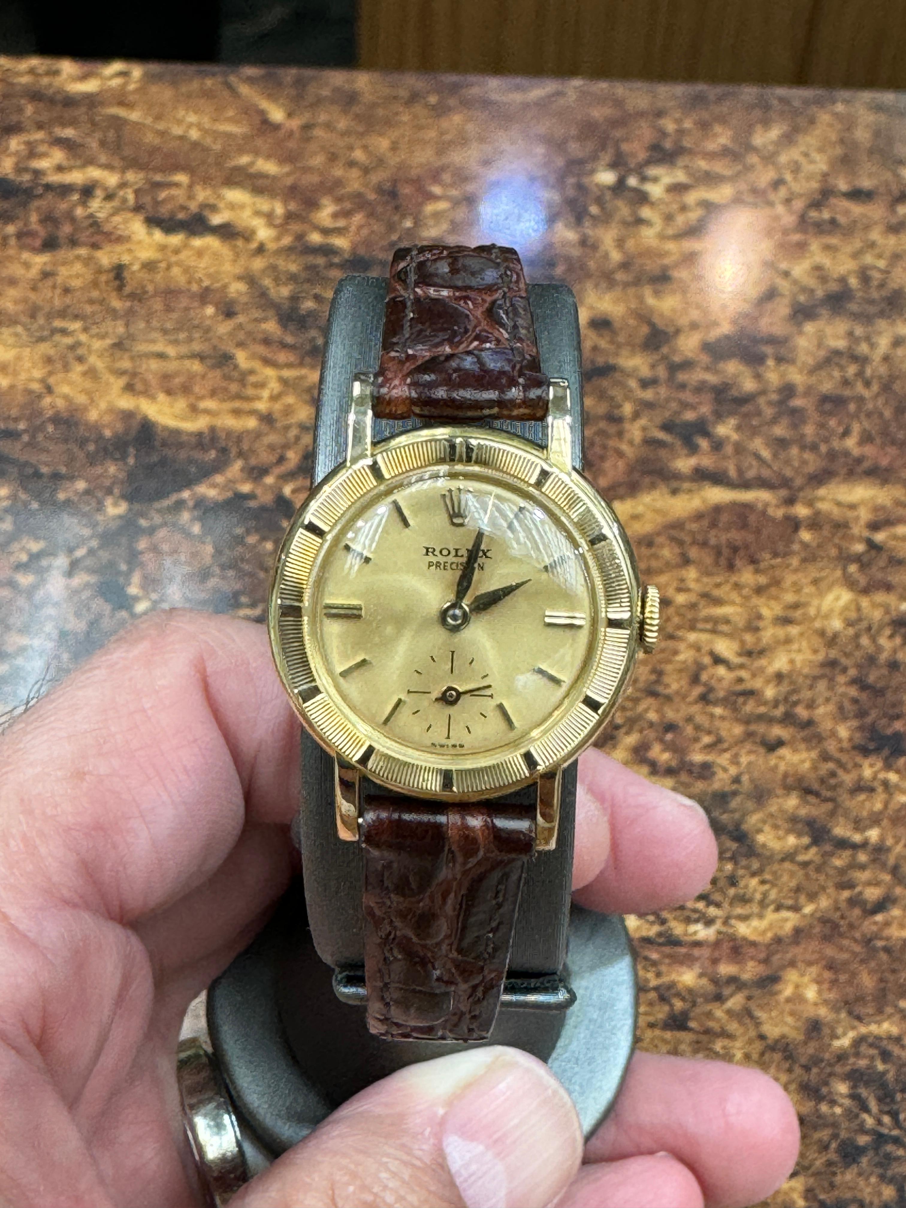 Ladies Vintage Rolex Yellow Gold Wristwatch  For Sale 1