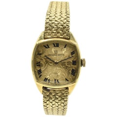 Ladies Vintage Universal Geneve 18 Karat Yellow Gold Watch Cal. 42