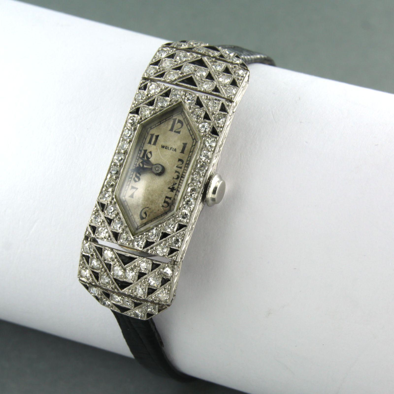 Ladies watch platinum with enamel an diamonds In Good Condition For Sale In The Hague, ZH