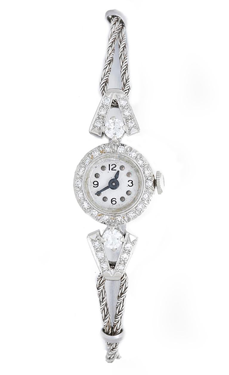 Ladies White Gold Diamond Small Manual Wristwatch In Excellent Condition In Dallas, TX