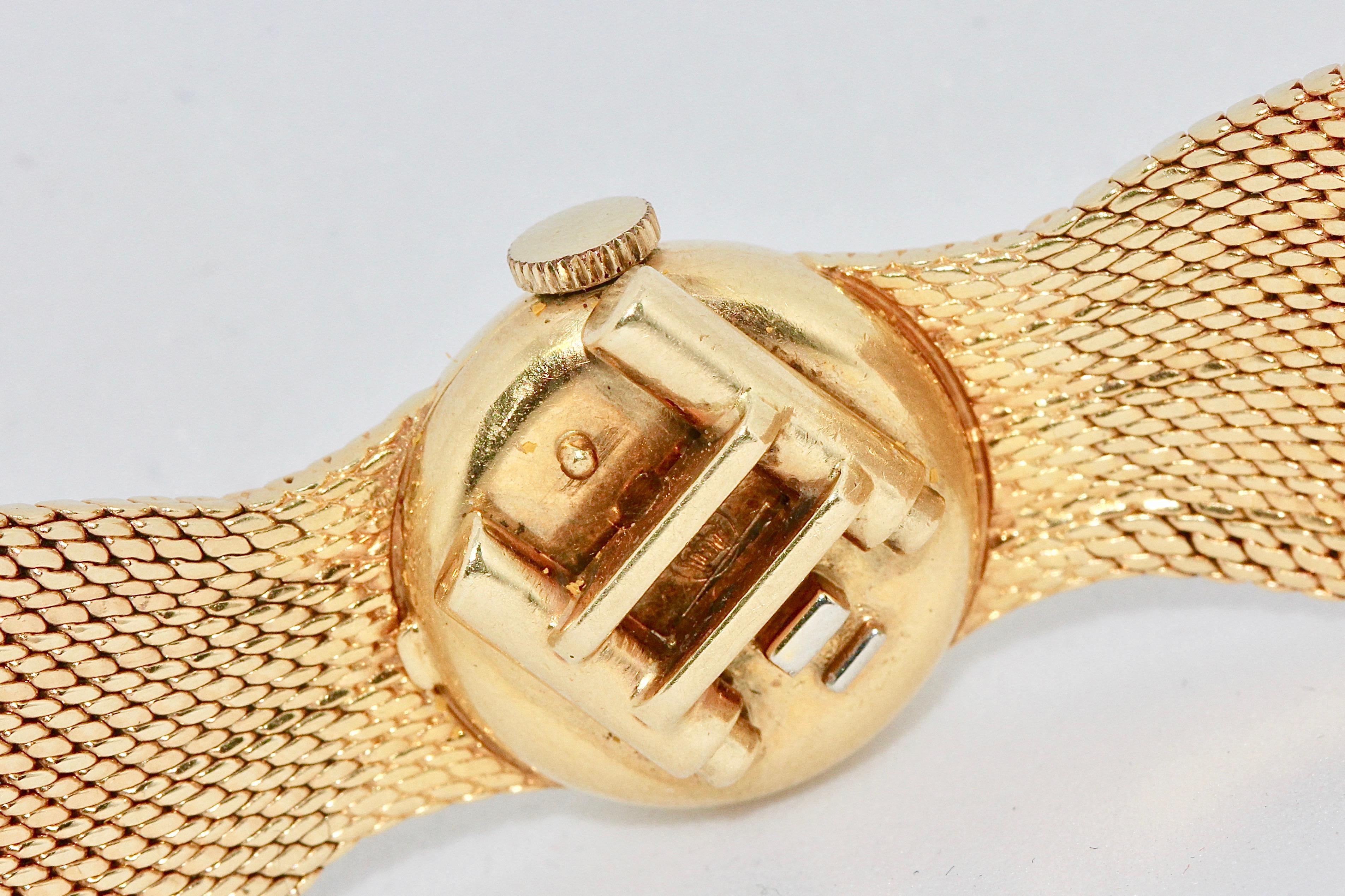 Ladies Wristwatch, Universal Genève, 18 Karat Gold with Diamonds For Sale 2