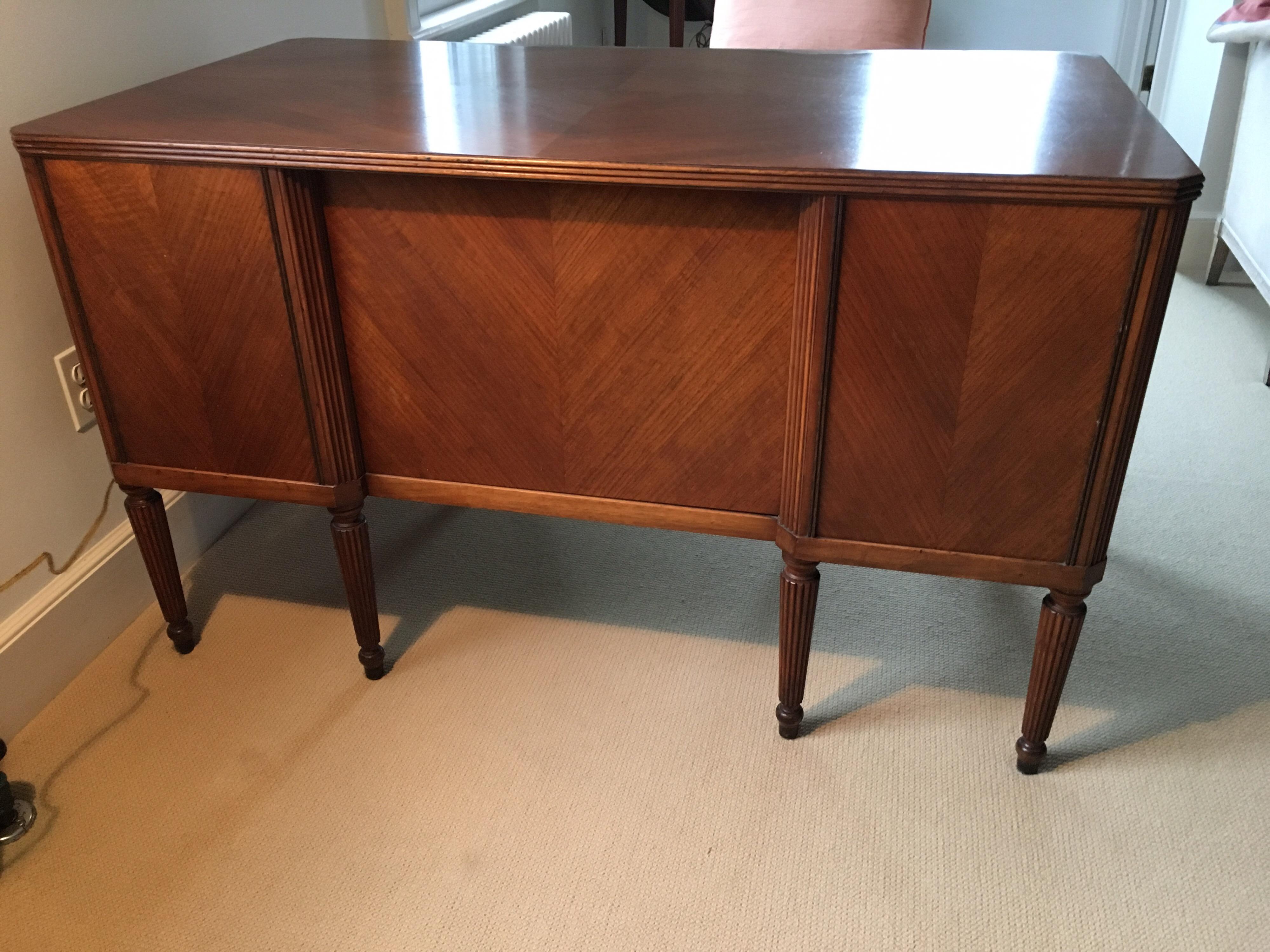Ladies Writing Desk, 1920s In Good Condition In Southampton, NY