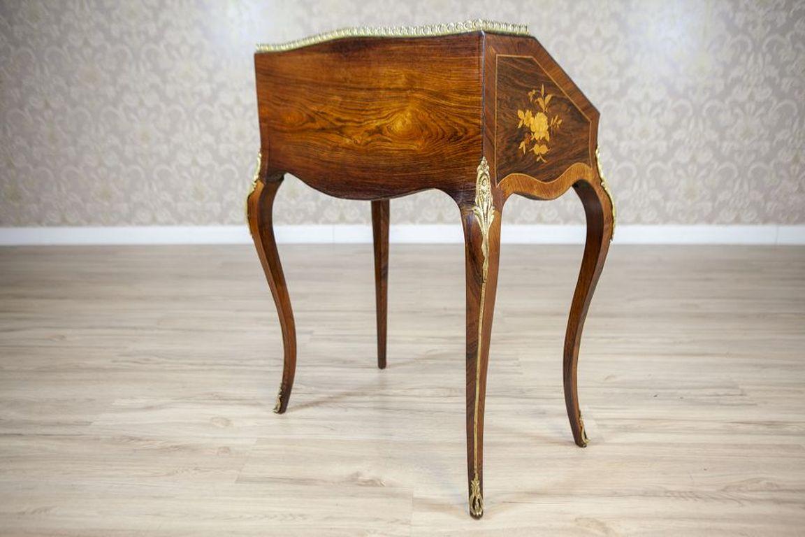 European Ladies' Writing Desk From the Early 20th Century in the Style of Louis XV For Sale