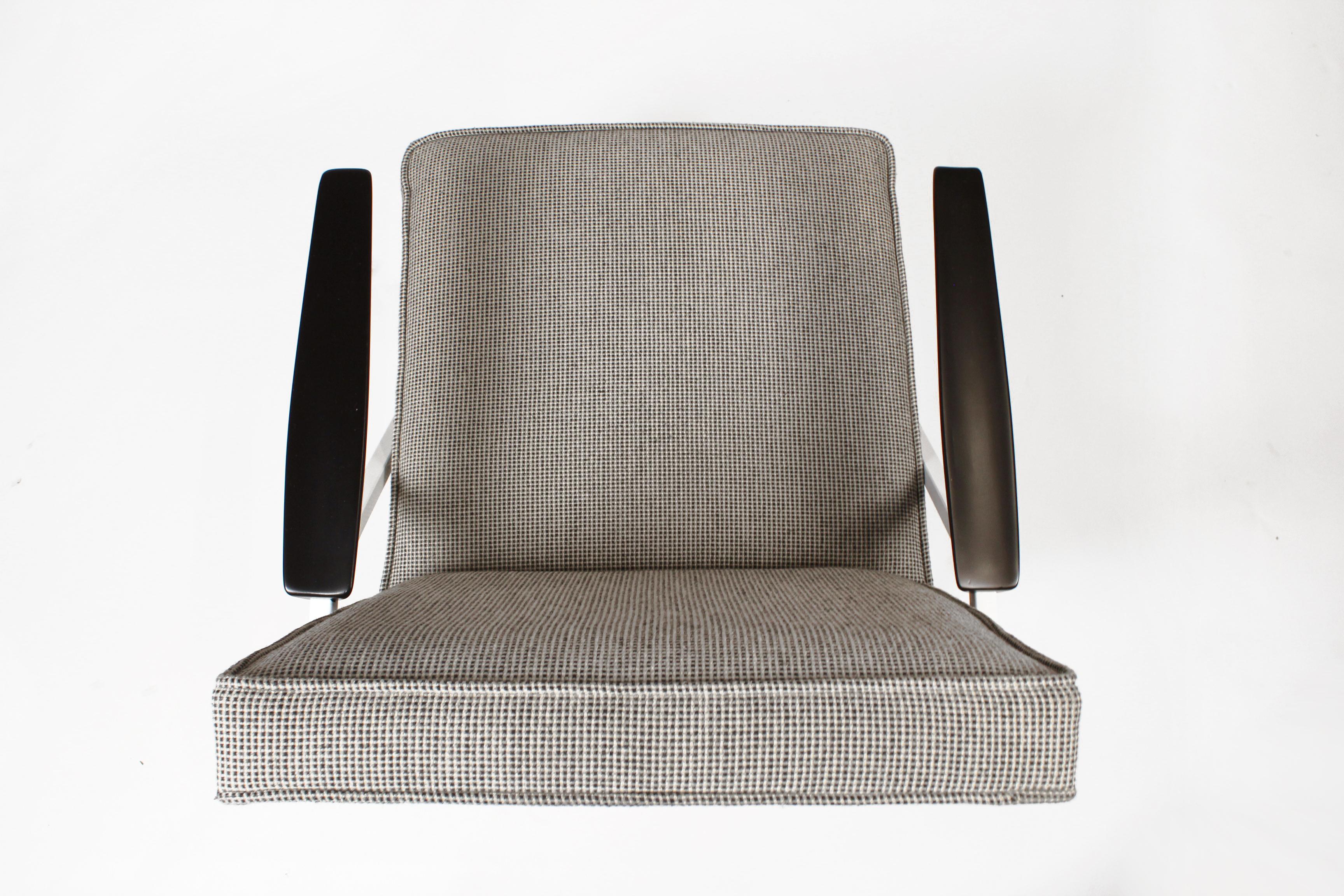 20th Century Ladislav Rado Cantilevered Lounge Chairs for Knoll and Drake, 1950s