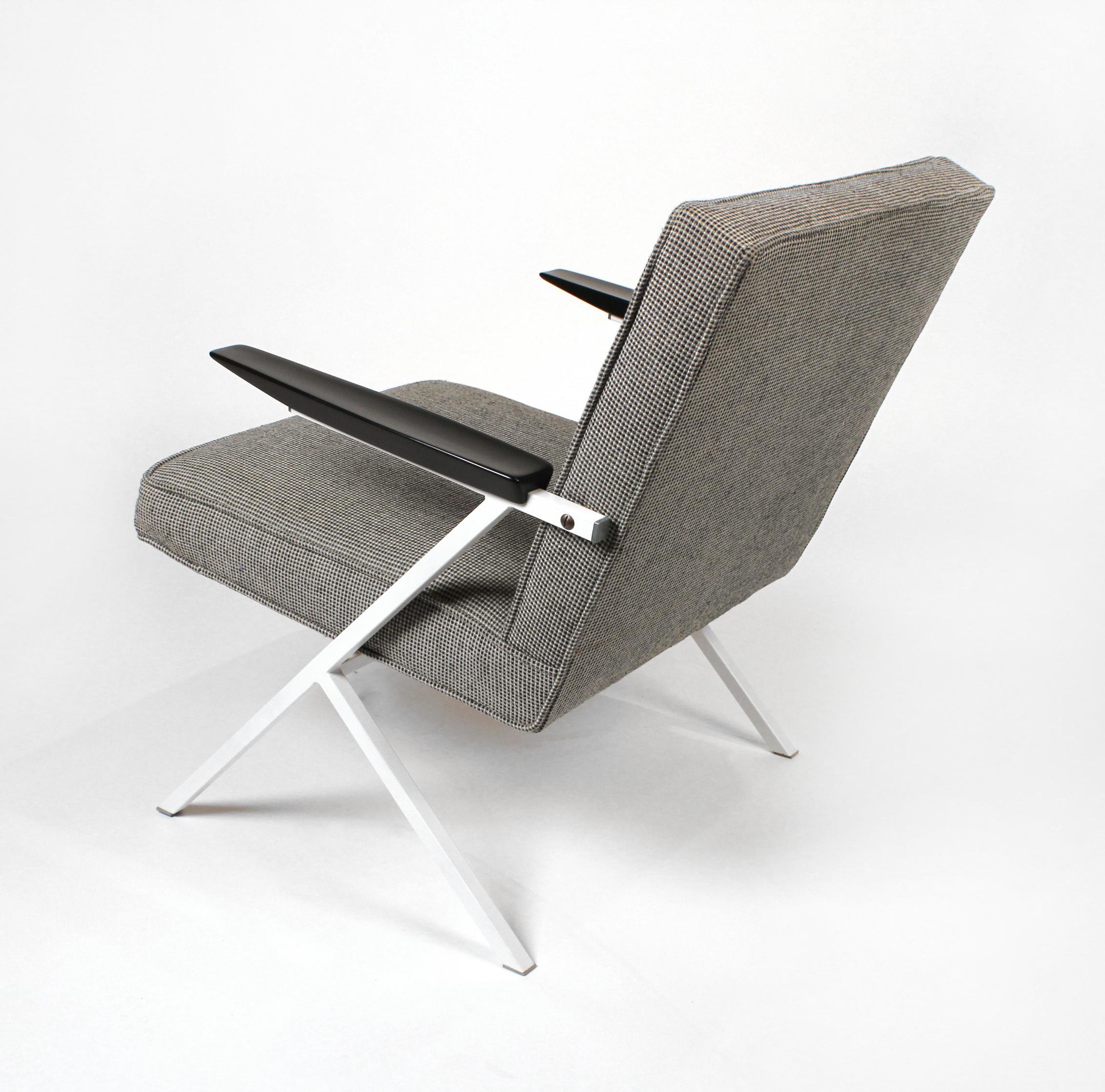 Ladislav Rado Cantilevered Lounge Chairs for Knoll and Drake, 1950s For Sale 1