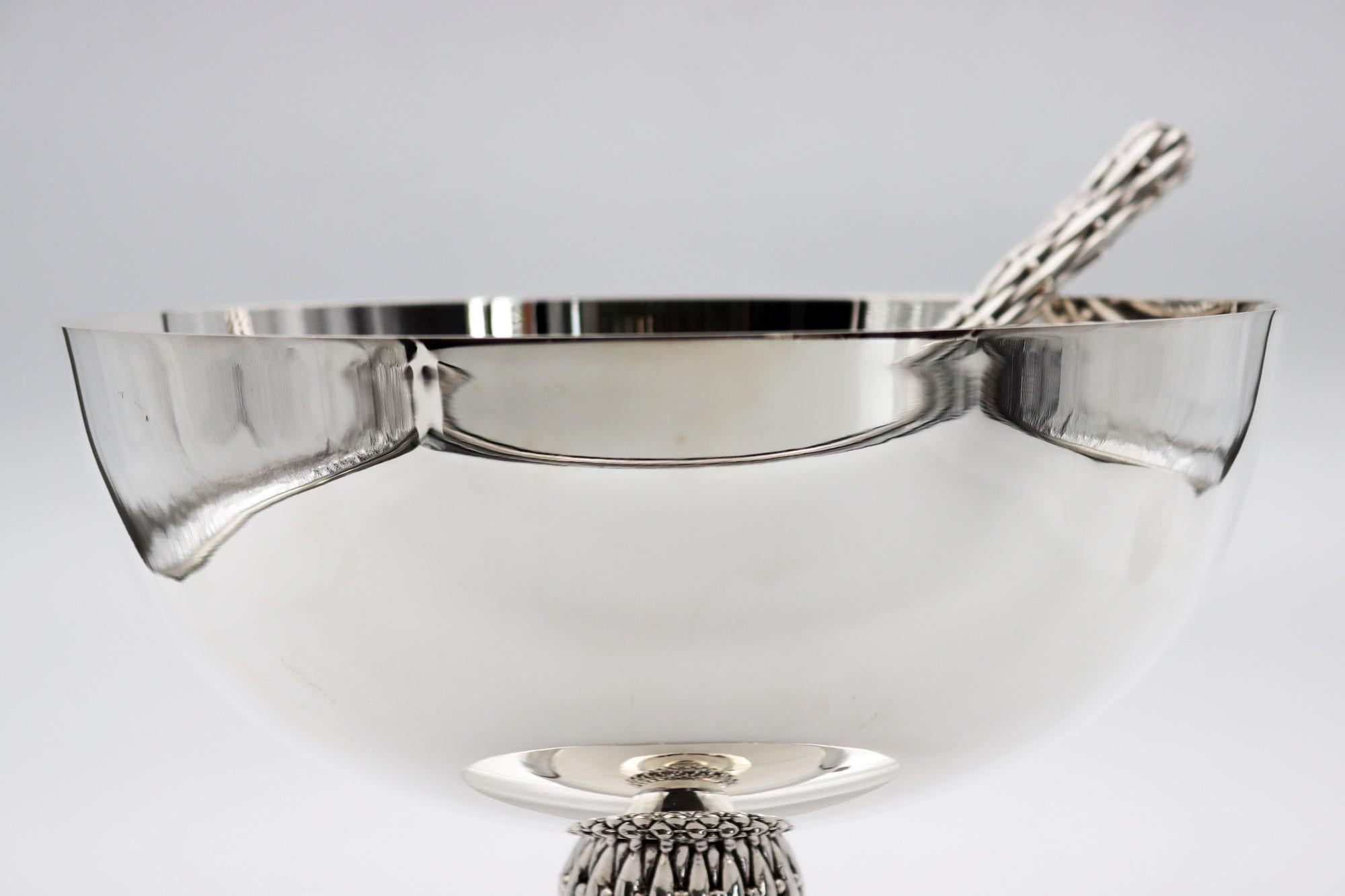 Ladle and Large Centerpiece in Silver Bronze For Sale 5