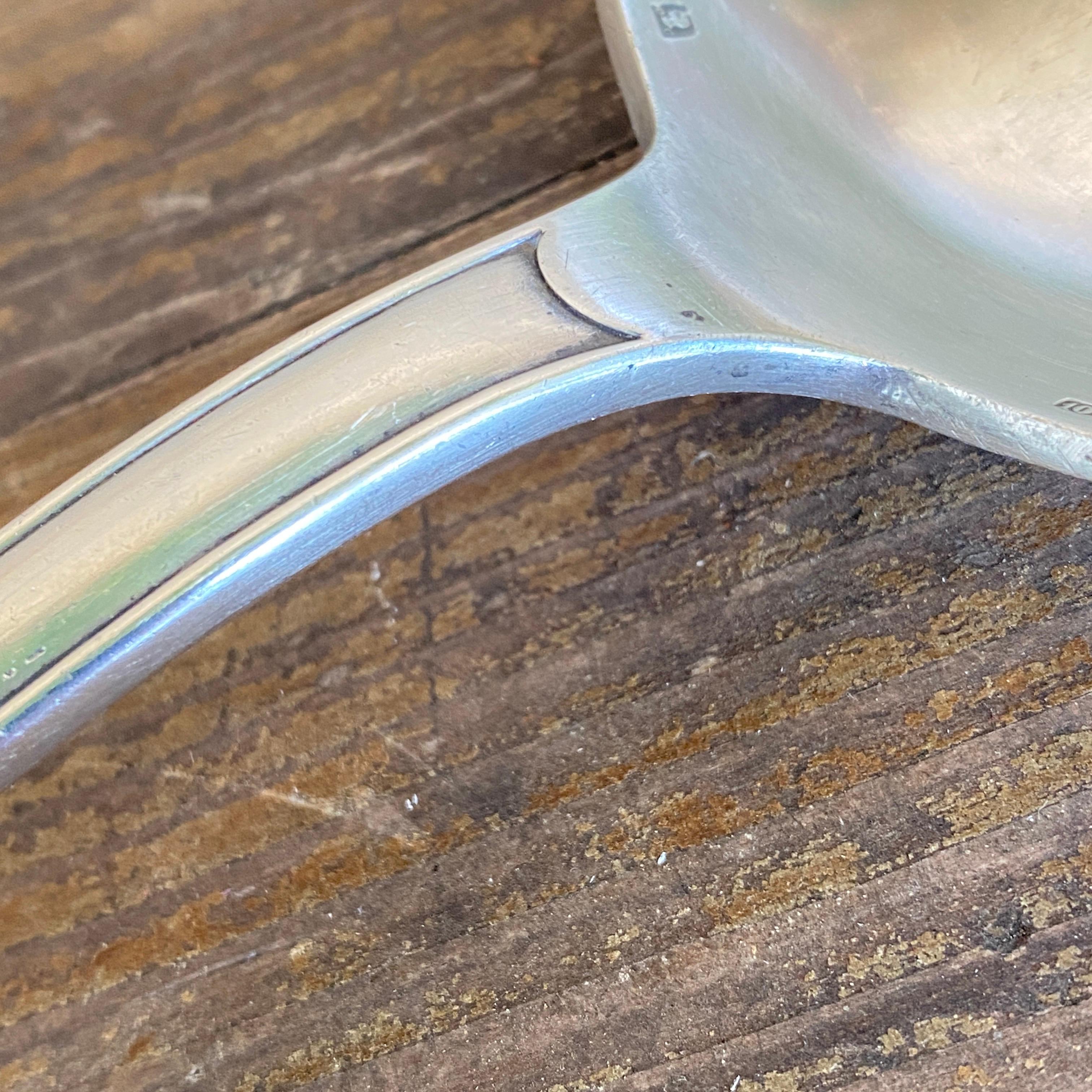 Français Louche en métal plaqué argent , France XXe siècle en vente