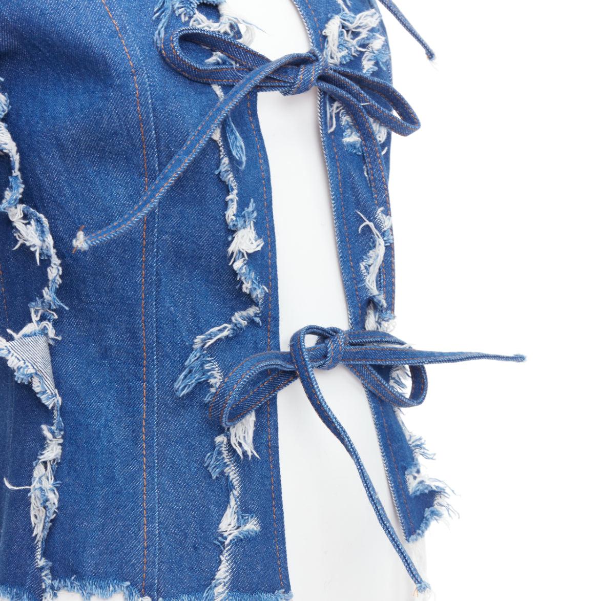 LADO BAKUCHAVA giacca in denim stracciato blu con cravatta XS in vendita 2