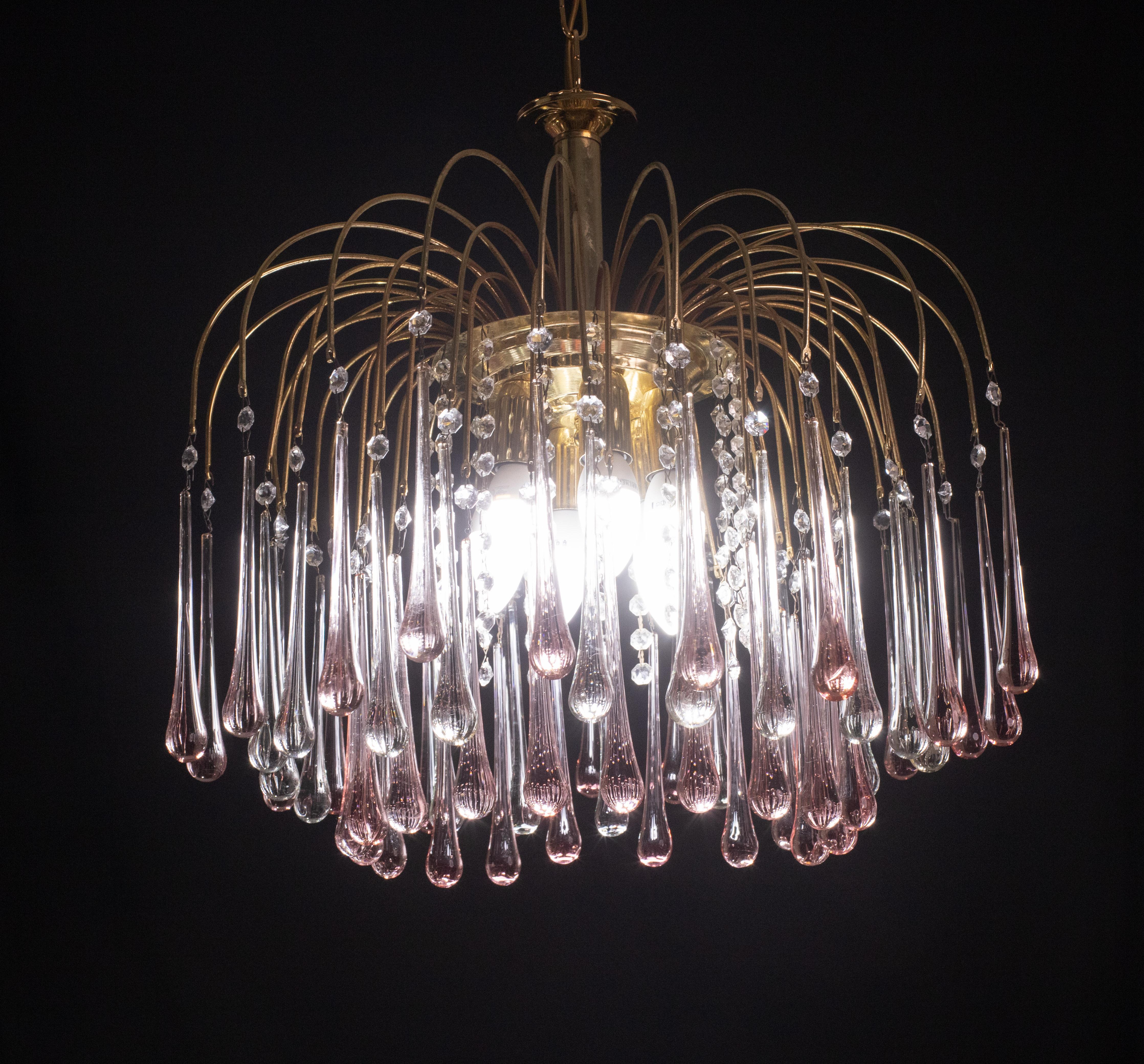 Fine XX secolo Lady Barbara, lampadario di Murano con gocce bianche e rosa, stile Venini, anni '70 in vendita