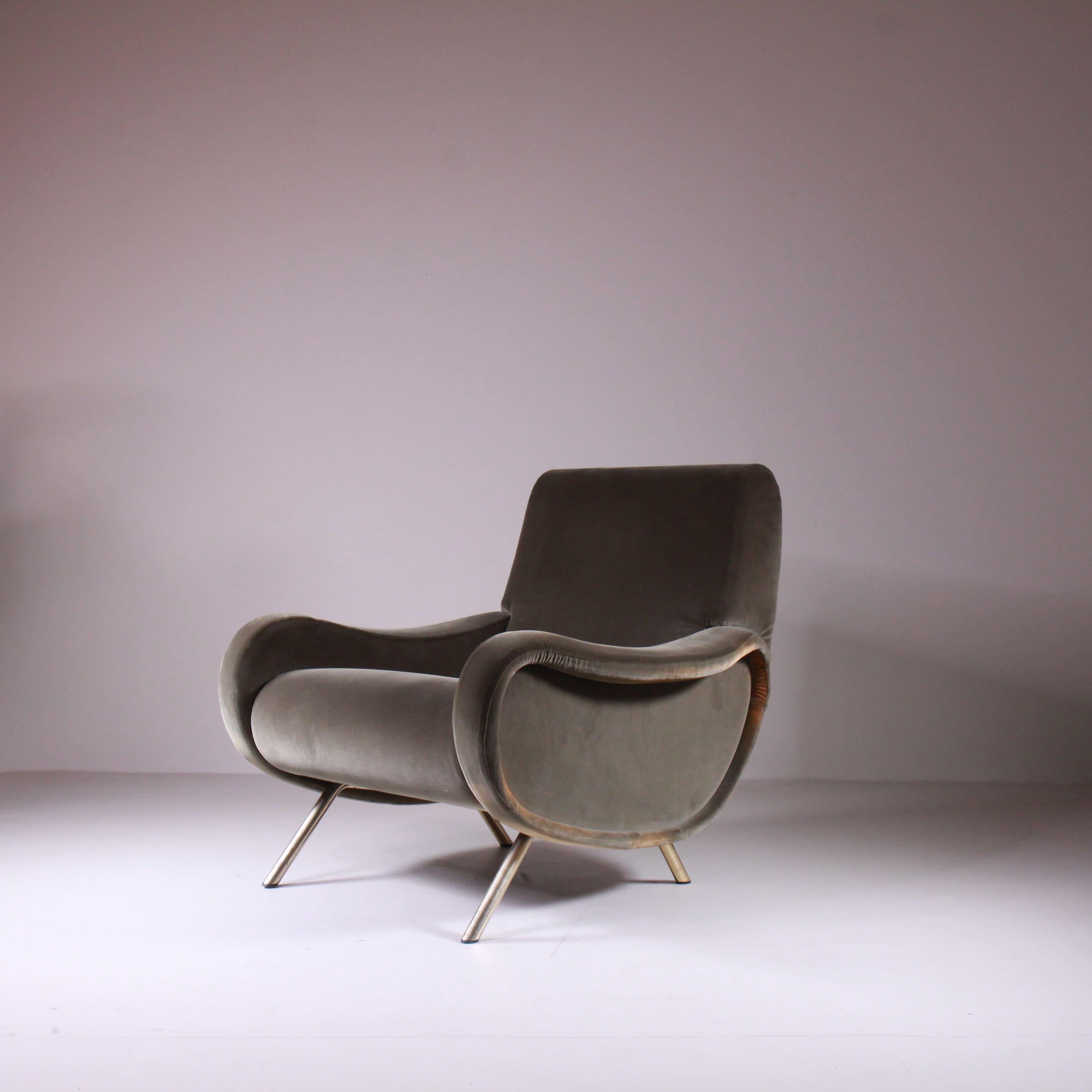 Milieu du XXe siècle Fauteuil Lady en velours vert de Marco Zanuso pour Arflex en vente