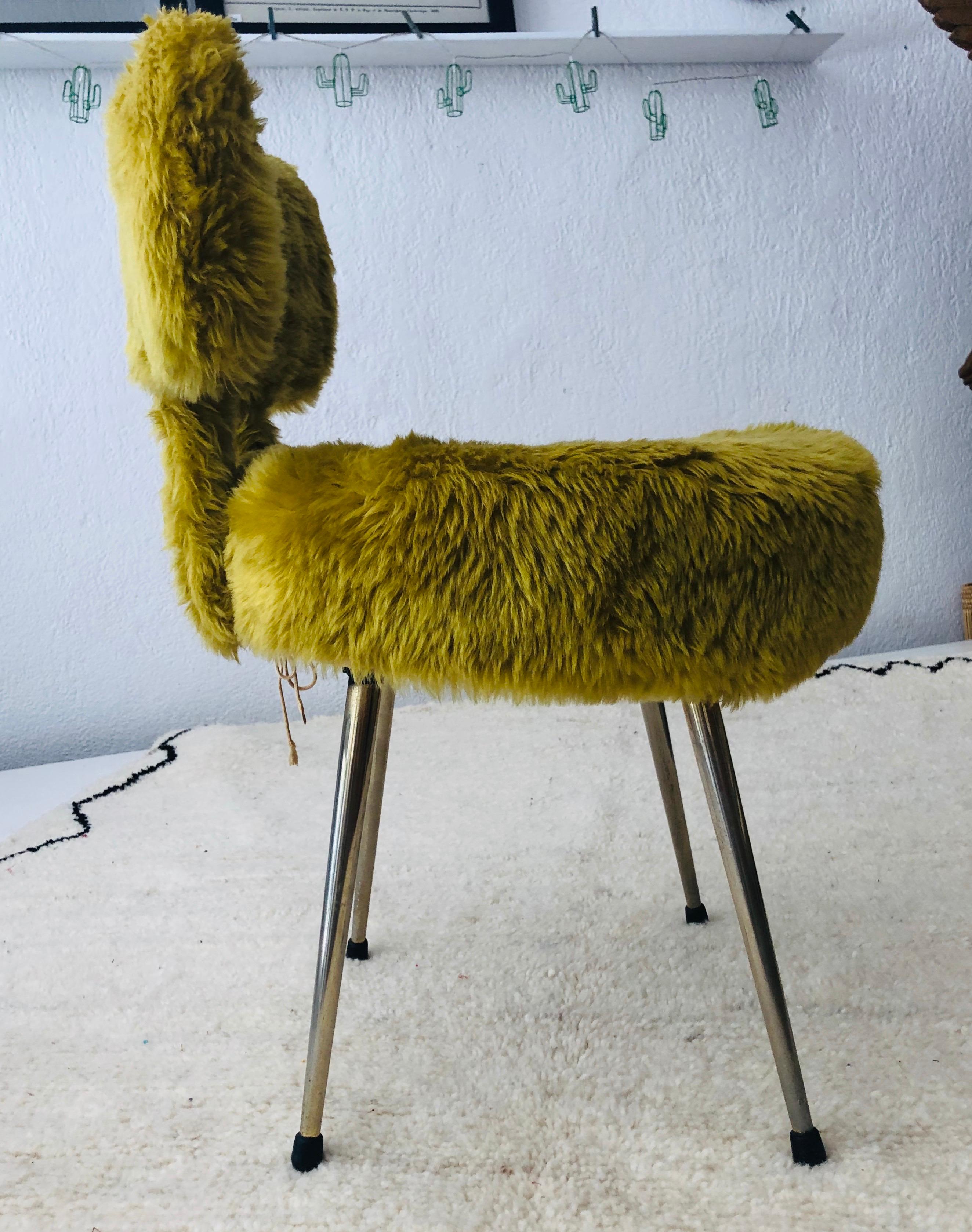 Lady Chair Mid-Century Modern Style in Green Sheep Wool 7