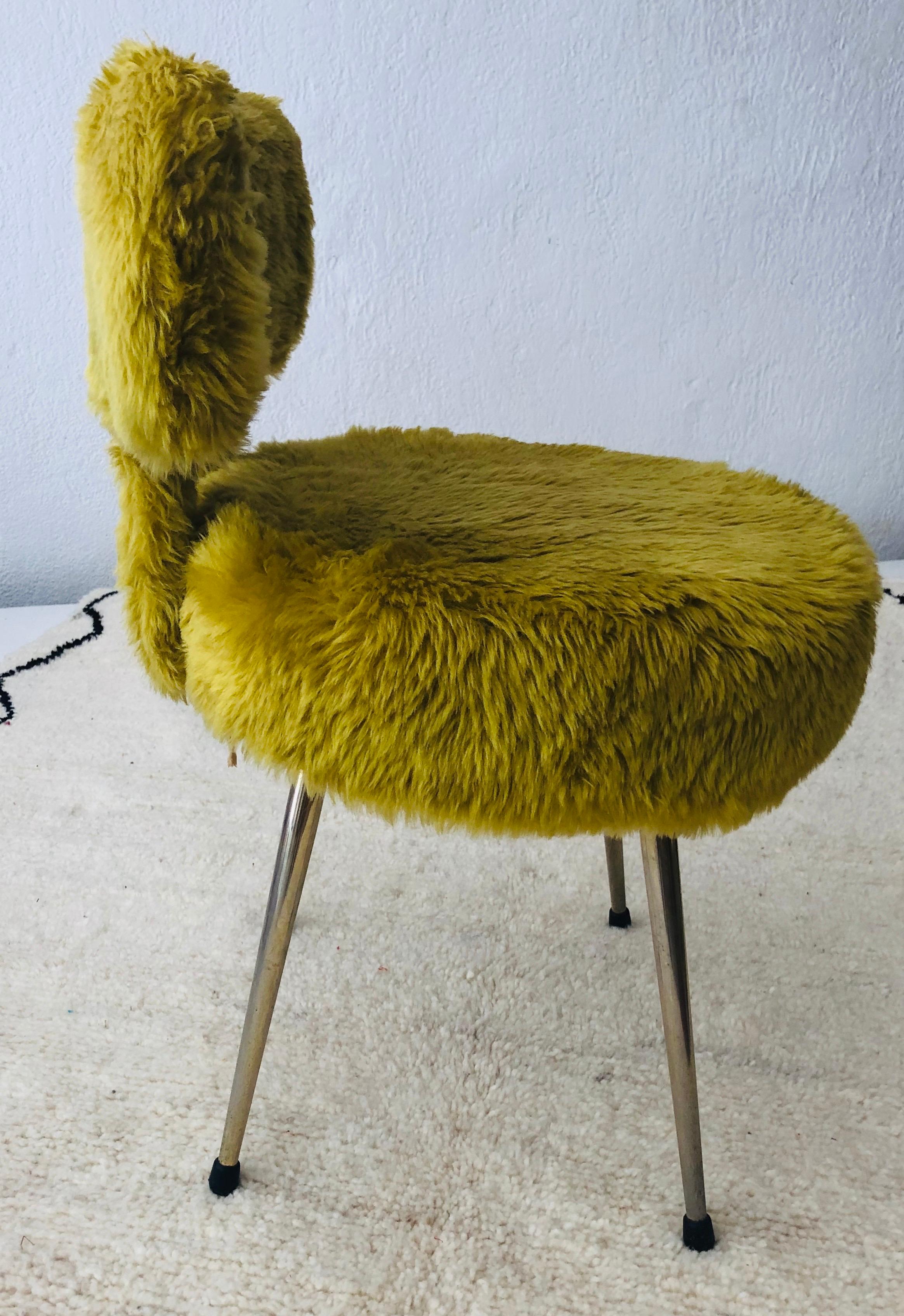 Lady Chair Mid-Century Modern Style in Green Sheep Wool 8