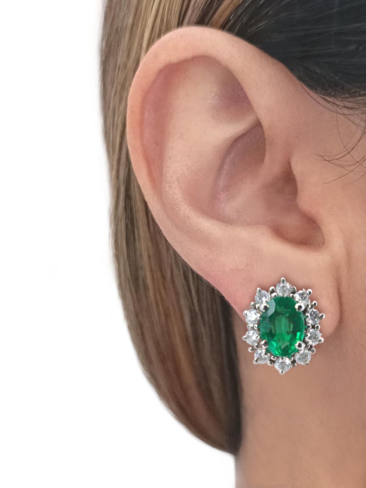 Women's or Men's Lady D Green Emerald Round Cut with Diamond Halo Stud Earrings White Gold Set