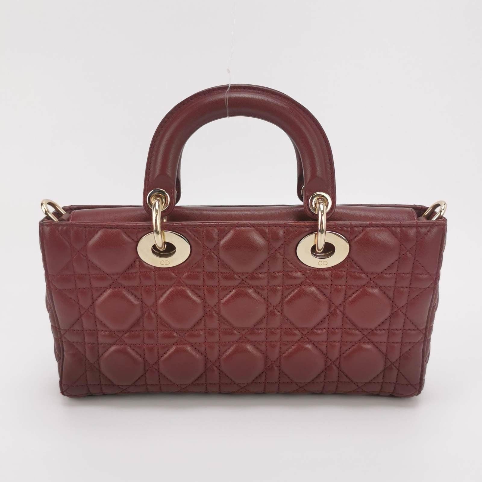 Lady D-Joy Medium Handbag Burgundy Lambskin Cannage Leather In Excellent Condition For Sale In AUBERVILLIERS, FR
