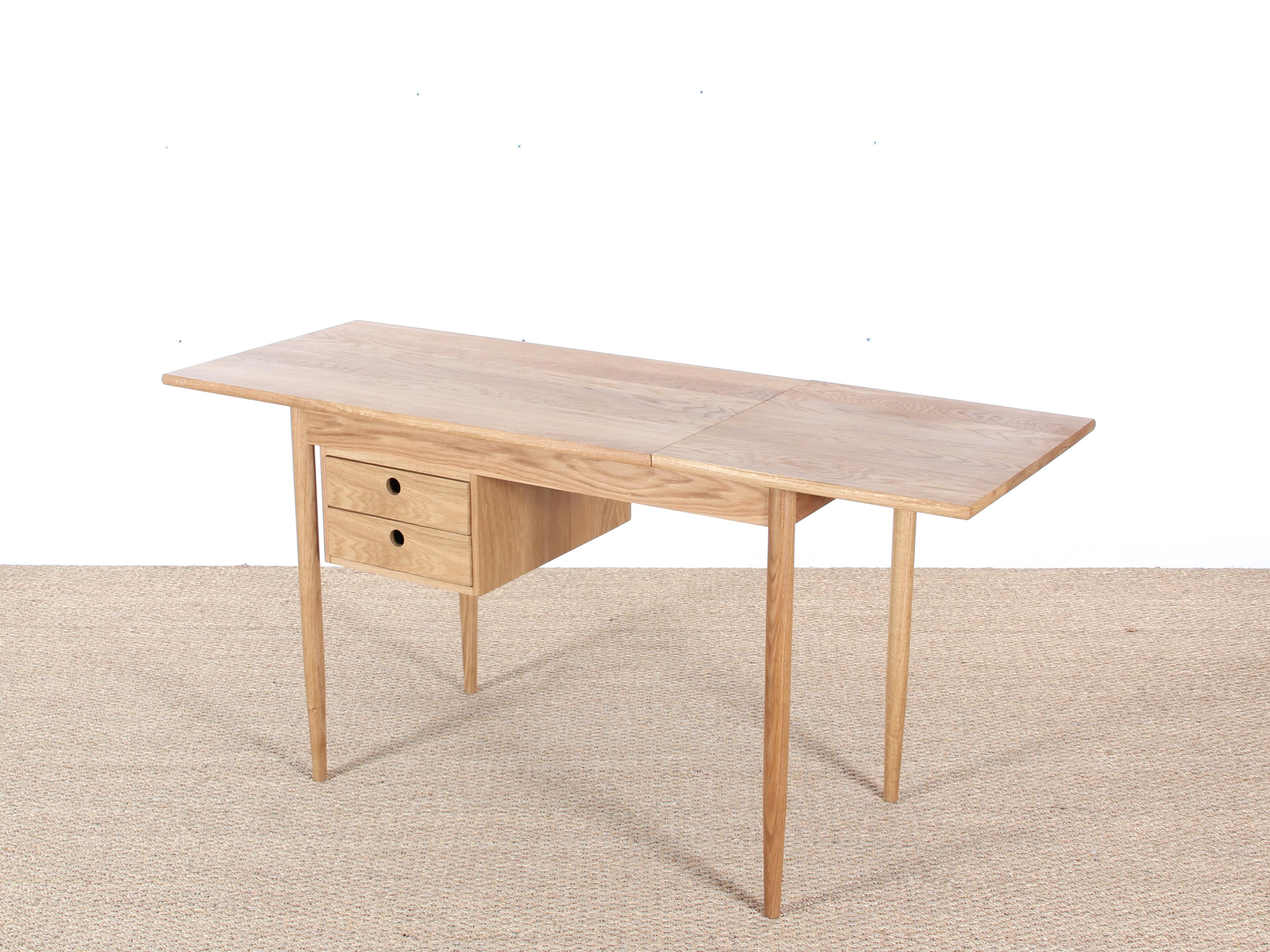 Lady Desk in Solid Oak Model Scandi In New Condition In Courbevoie, FR