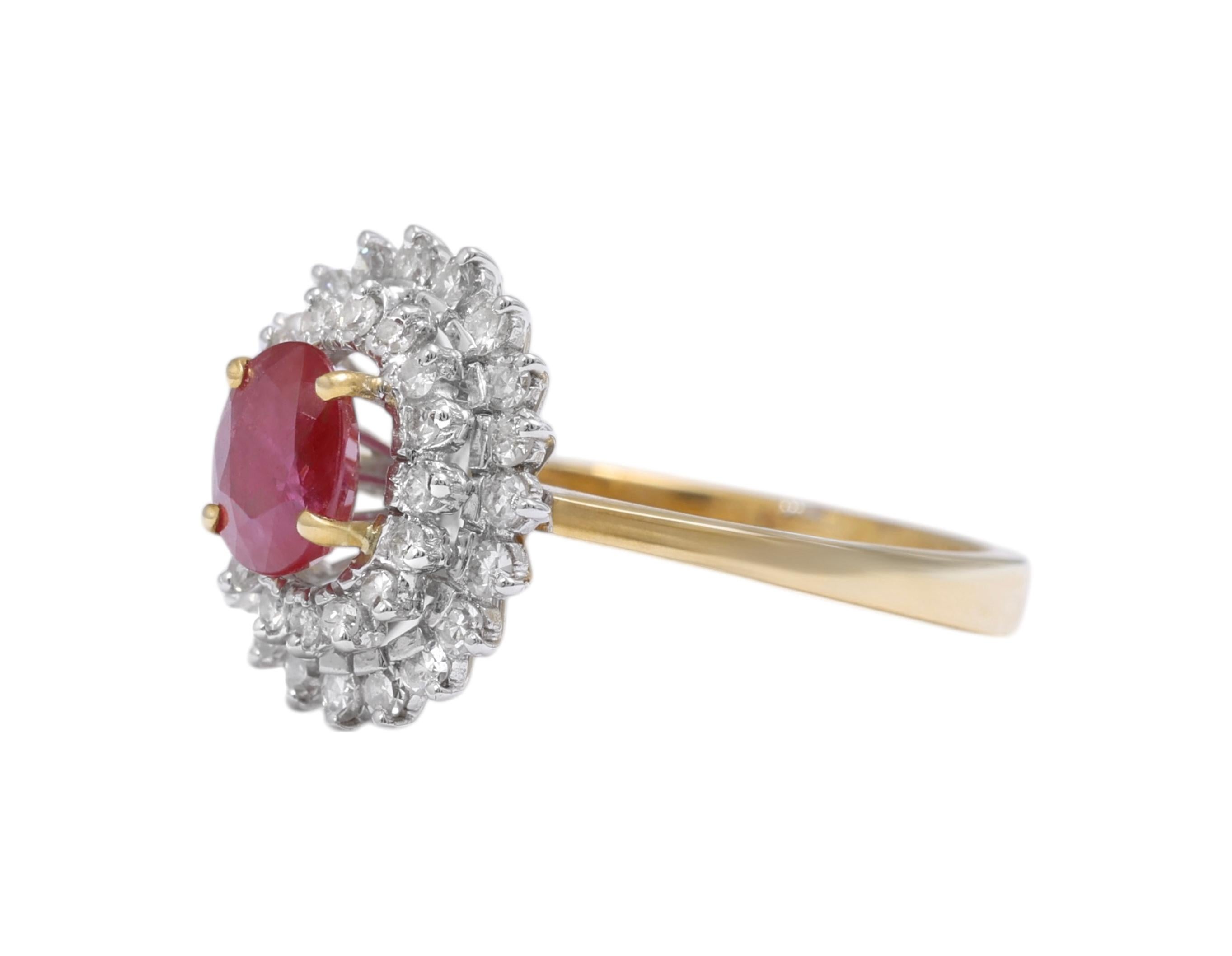 Lady Di Ruby & Diamond Ring In Excellent Condition For Sale In Antwerp, BE