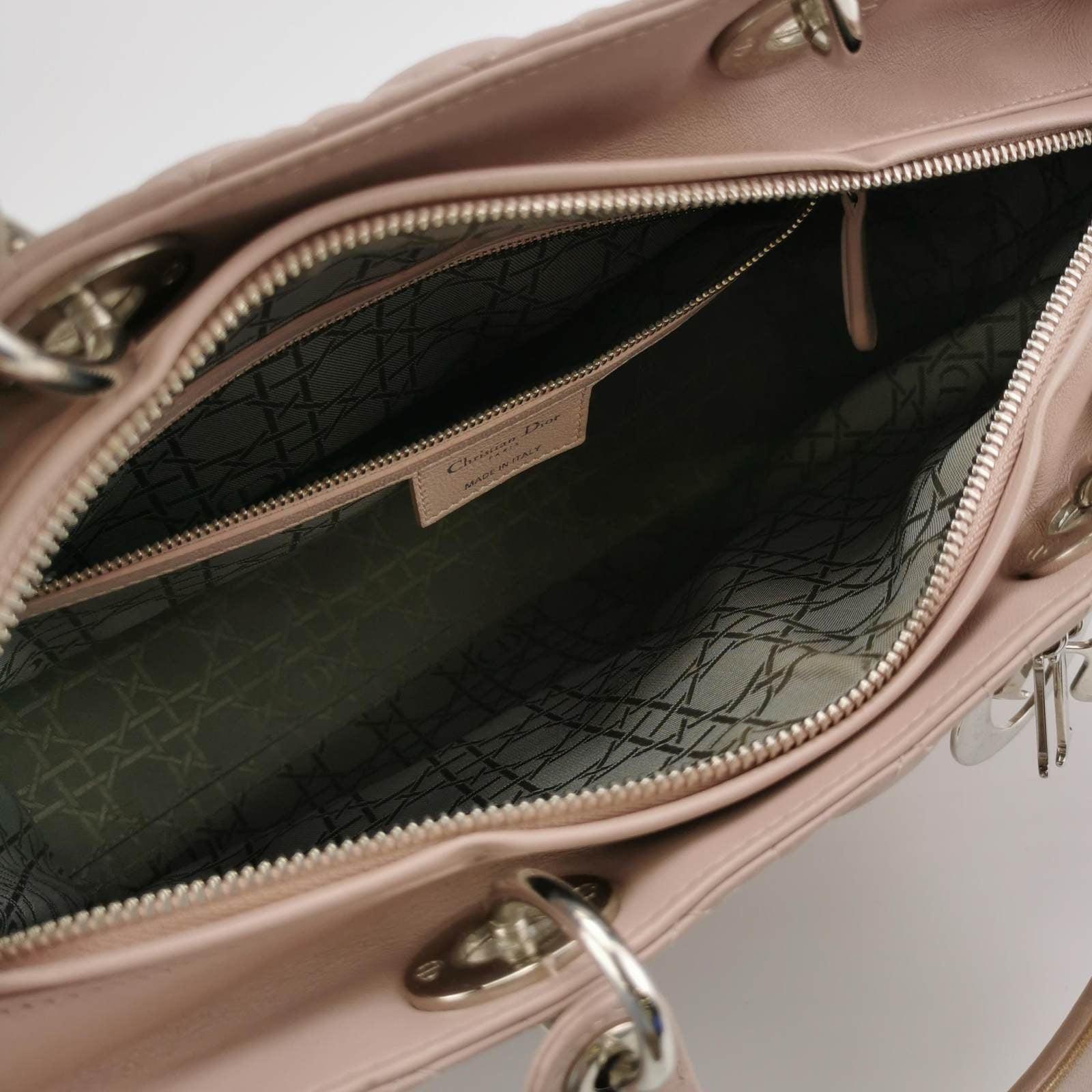 Lady Dior 2012 Large Bag Pink Lambskin Cannage Leather In Good Condition For Sale In AUBERVILLIERS, FR