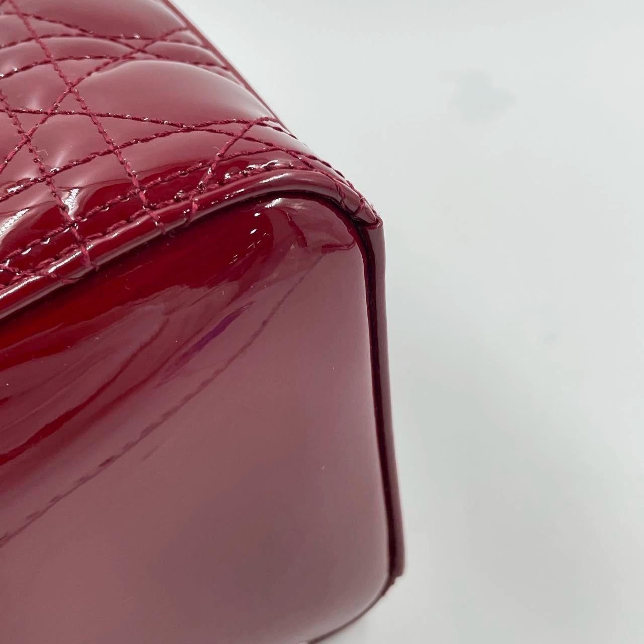 Lady Dior 2017 Medium Burgundy Patent Leather Handbag Adjustable Strap For Sale 12