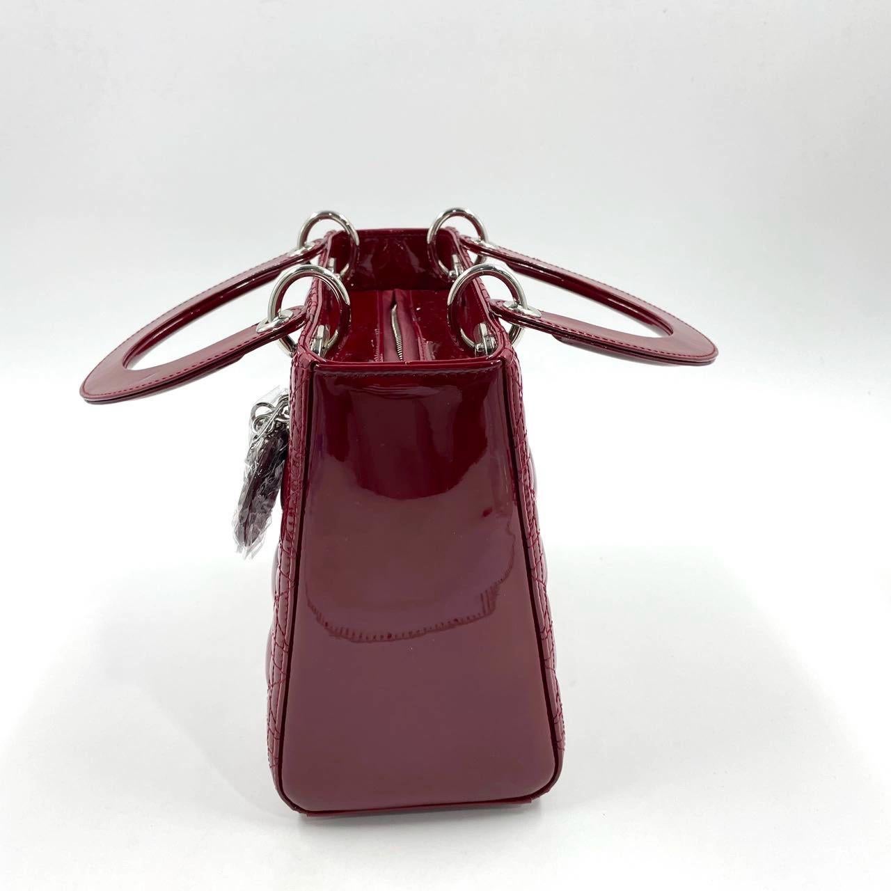 Lady Dior 2017 Medium Burgundy Patent Leather Handbag Adjustable Strap For Sale 2