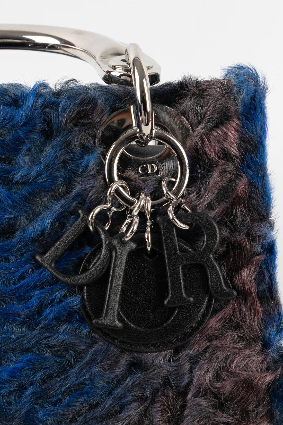Mini sac Lady Dior Astrakhan en cuir noir et métal argenté en vente 1