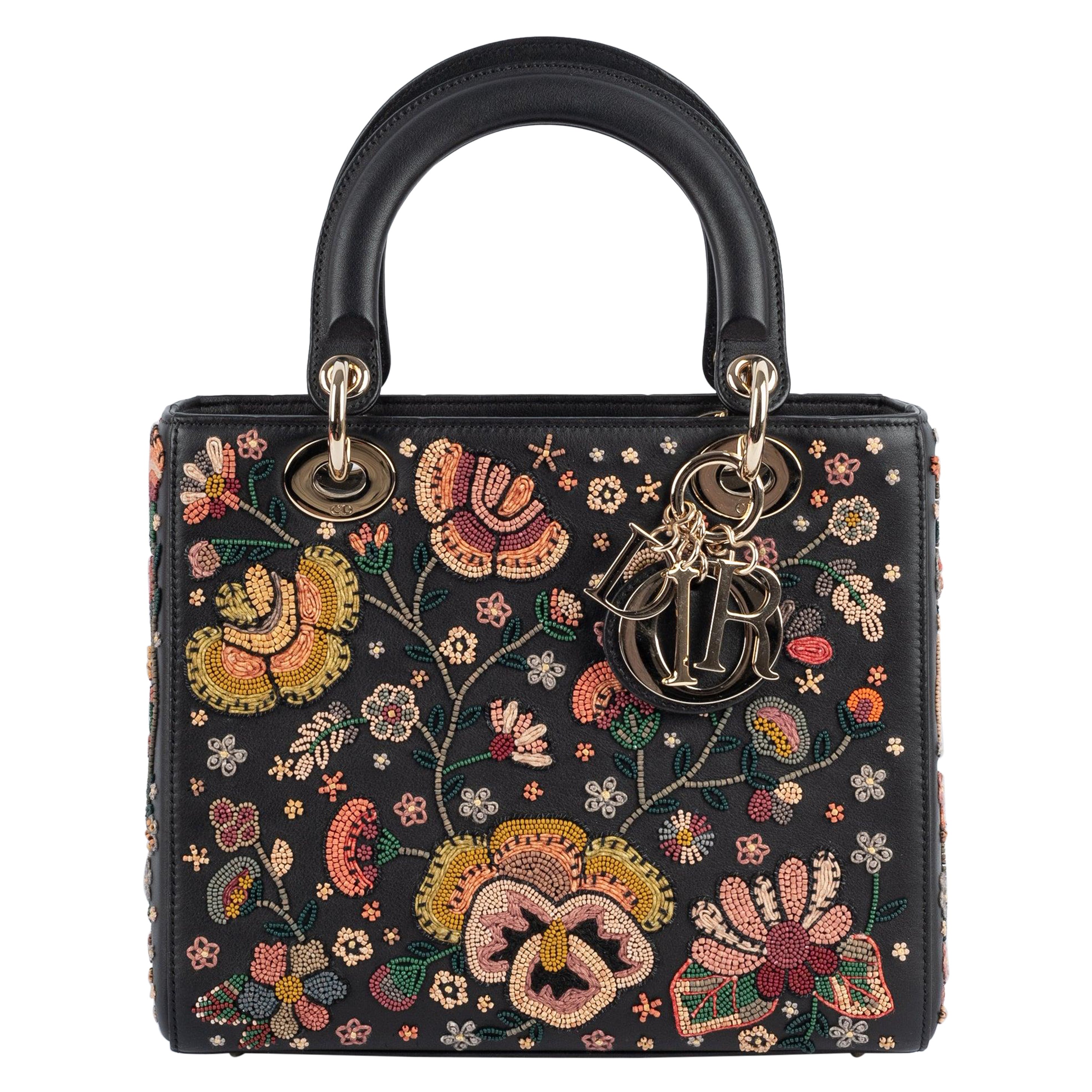 Lady Dior Schwarze Ledertasche mit Perlenbesatz, 2019 im Angebot