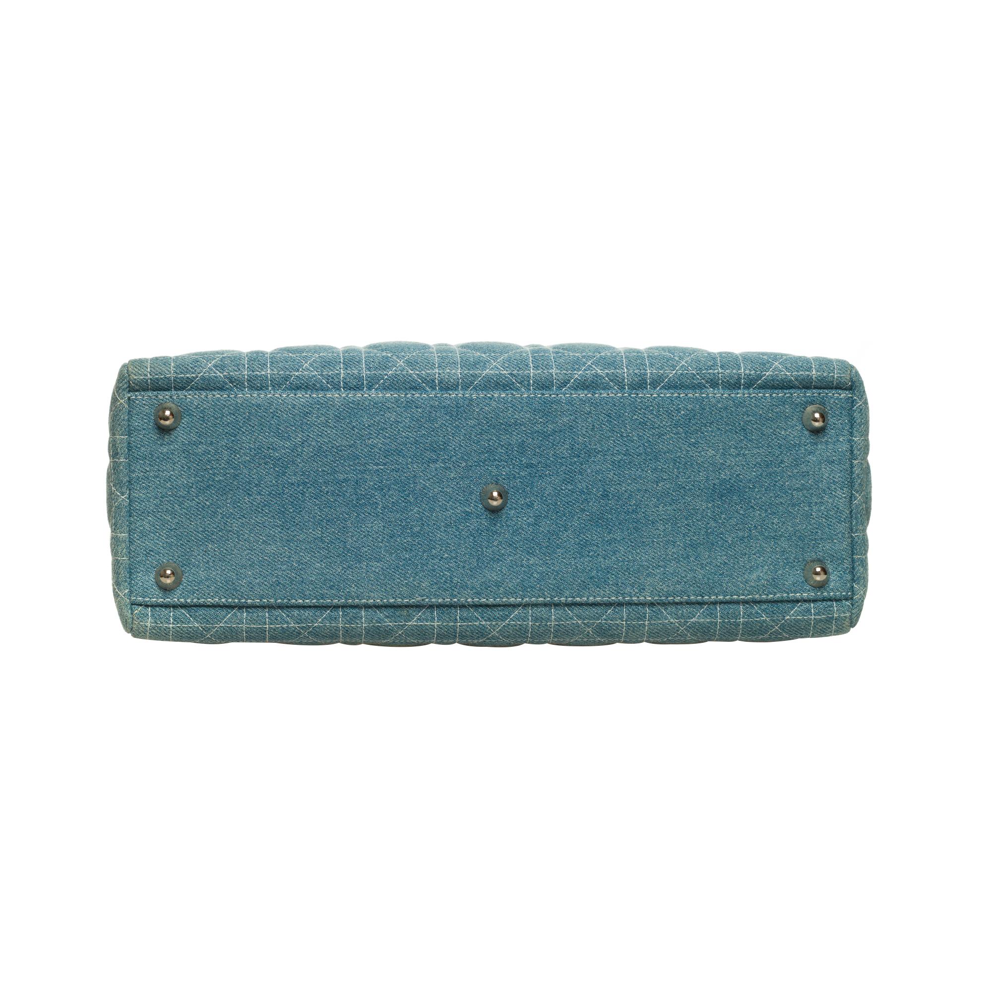 Lady Dior modello grande in denim blu con tracolla, hardware argentato 6