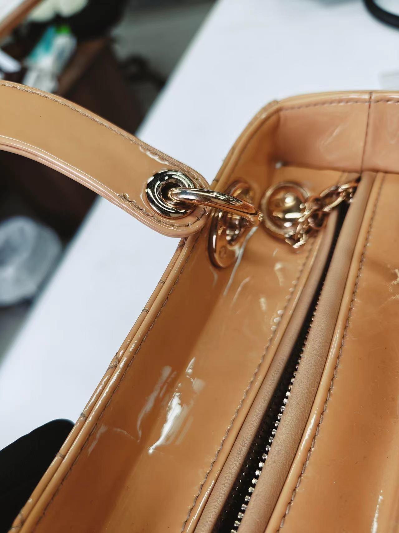 Lady Dior Medium Beige Patent Leather with Silver-tone Hardware For Sale 7