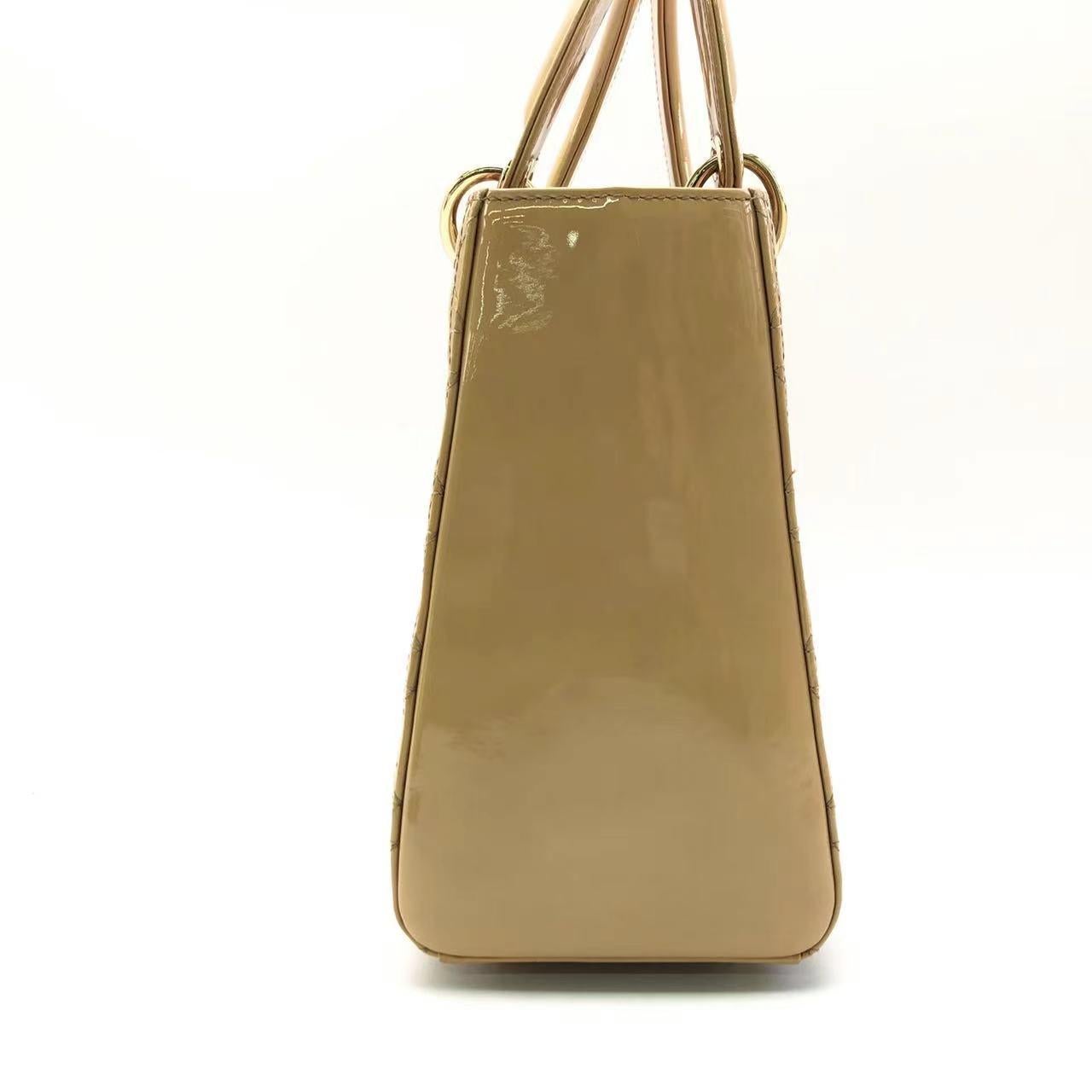 Women's Lady Dior Medium Beige Patent Leather with Silver-tone Hardware For Sale
