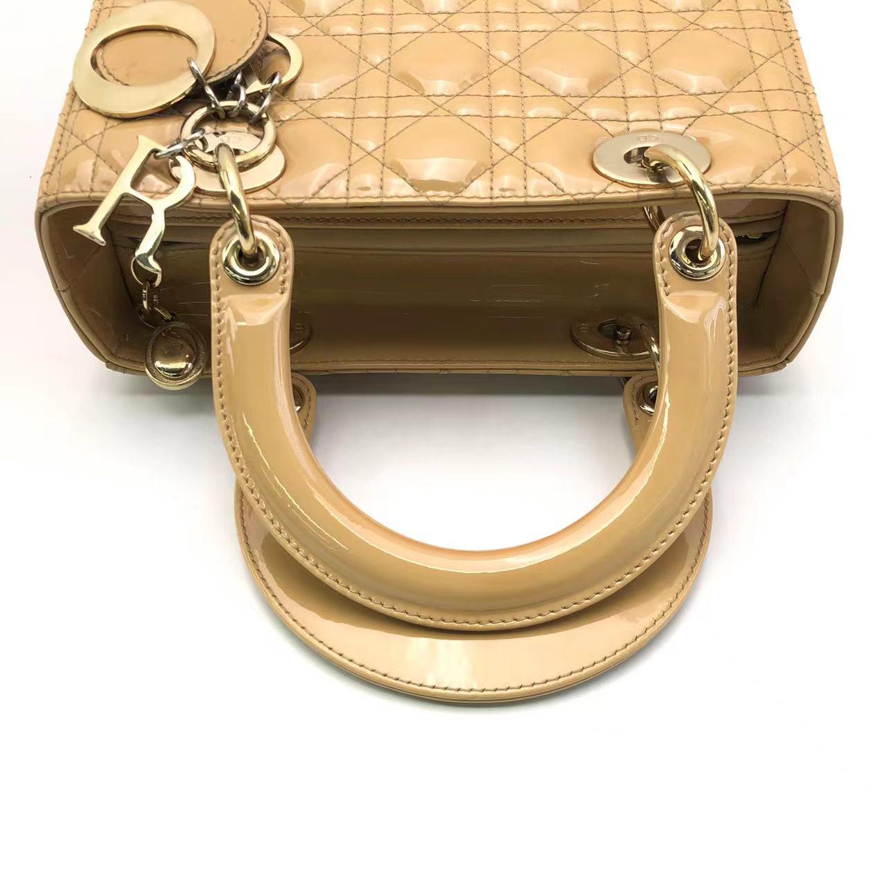 Lady Dior Medium Beige Patent Leather with Silver-tone Hardware For Sale 2