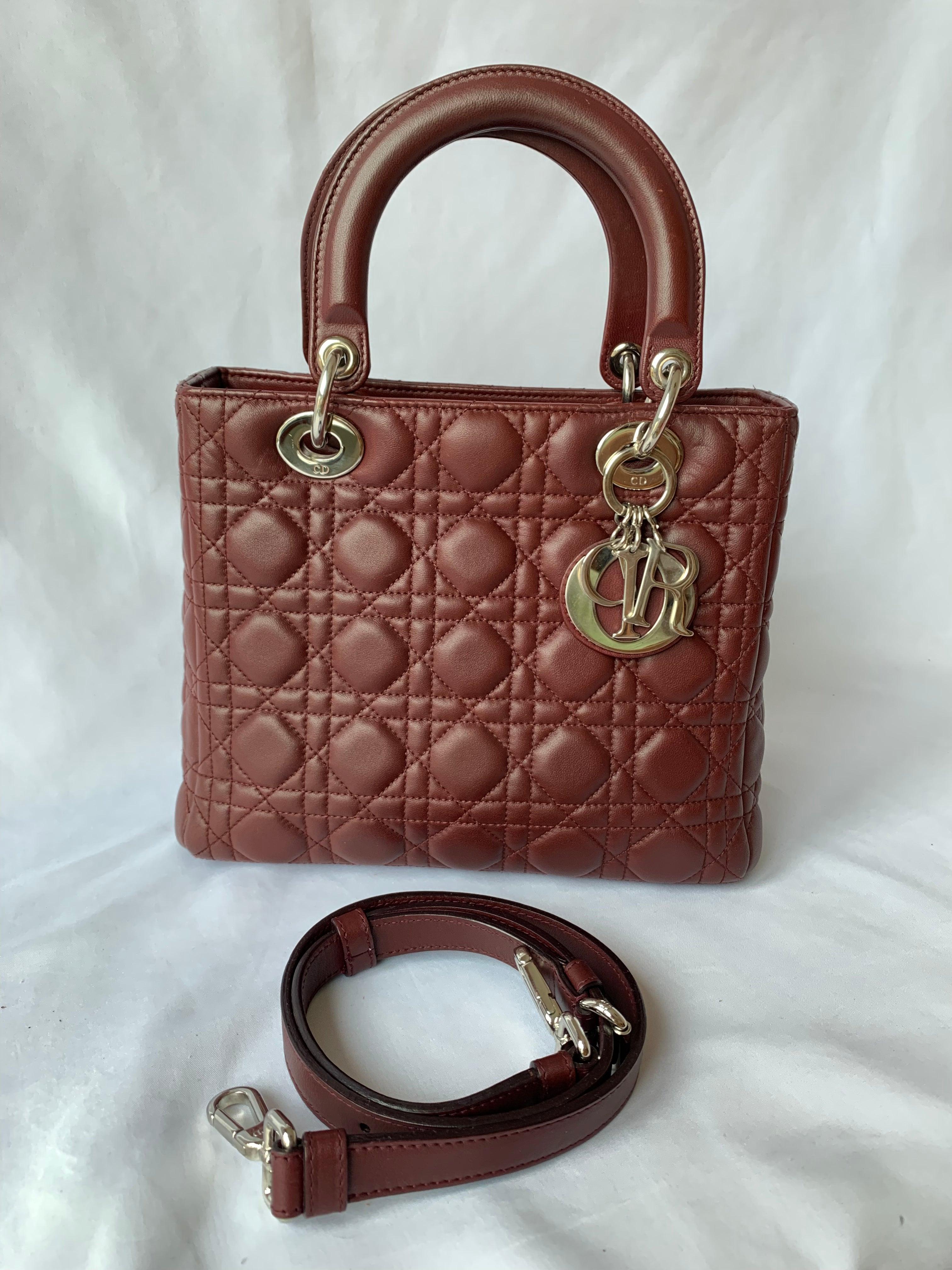 Lady Dior Medium Burgundy Cannage Lambskin Leather with strap In Good Condition In AUBERVILLIERS, FR