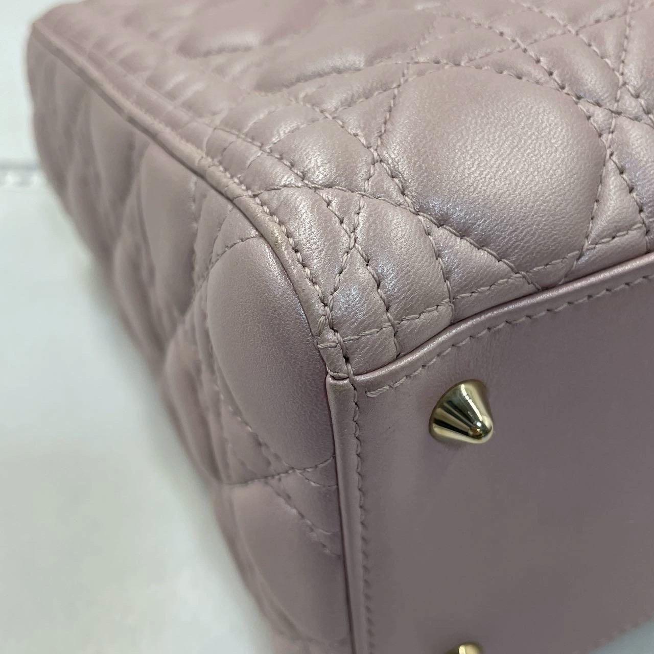 Lady Dior Medium Handbag Pearlescent Pink Cannage Leather Gold Hardware For Sale 11
