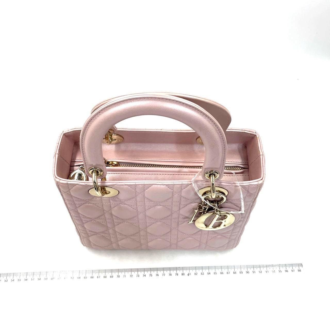 Lady Dior Bolso Mediano Piel Cannage Rosa Nacarado Herrajes Dorados Marrón en venta