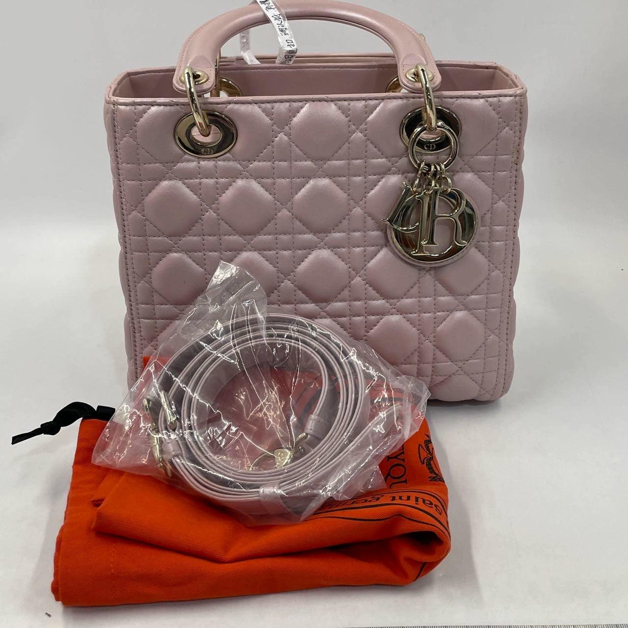 Lady Dior Bolso Mediano Piel Cannage Rosa Nacarado Herrajes Dorados en venta 3