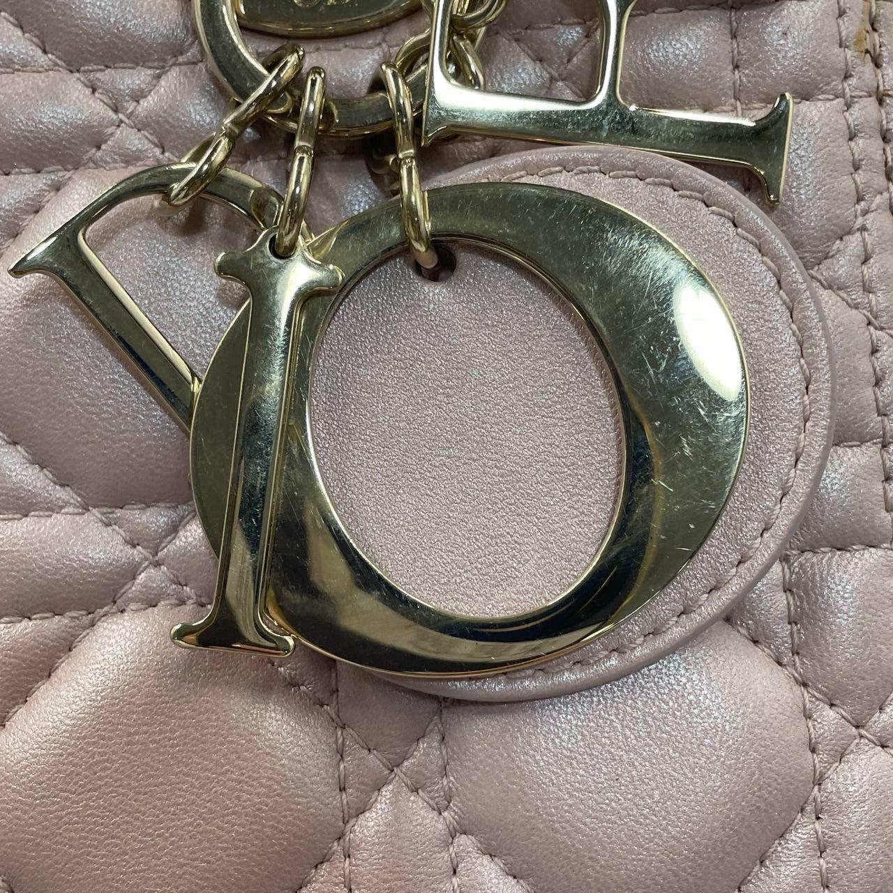 Lady Dior Bolso Mediano Piel Cannage Rosa Nacarado Herrajes Dorados en venta 4