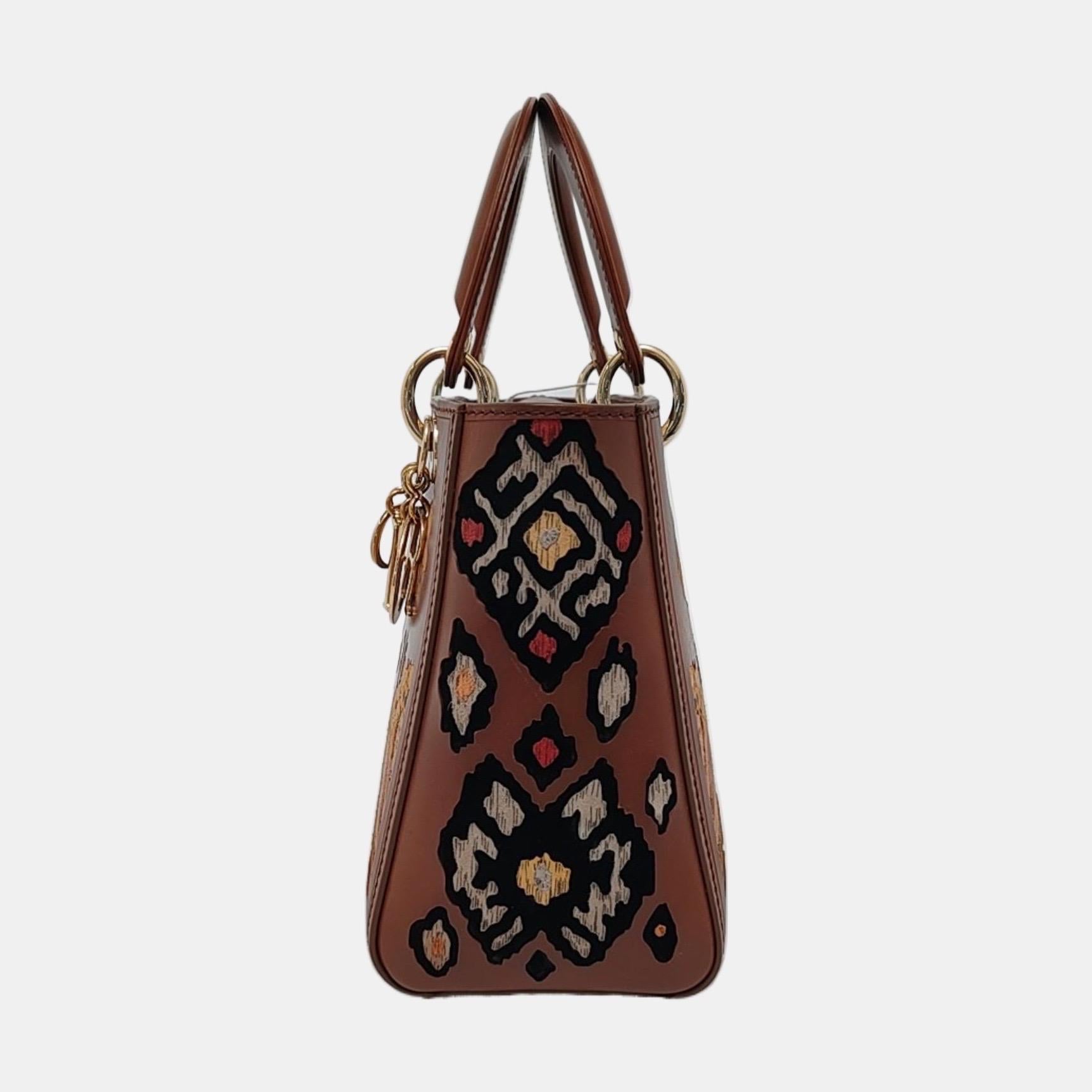 Lady Dior Medium K11 Original Masters Brown Floral Carved Calfskin In Good Condition For Sale In AUBERVILLIERS, FR