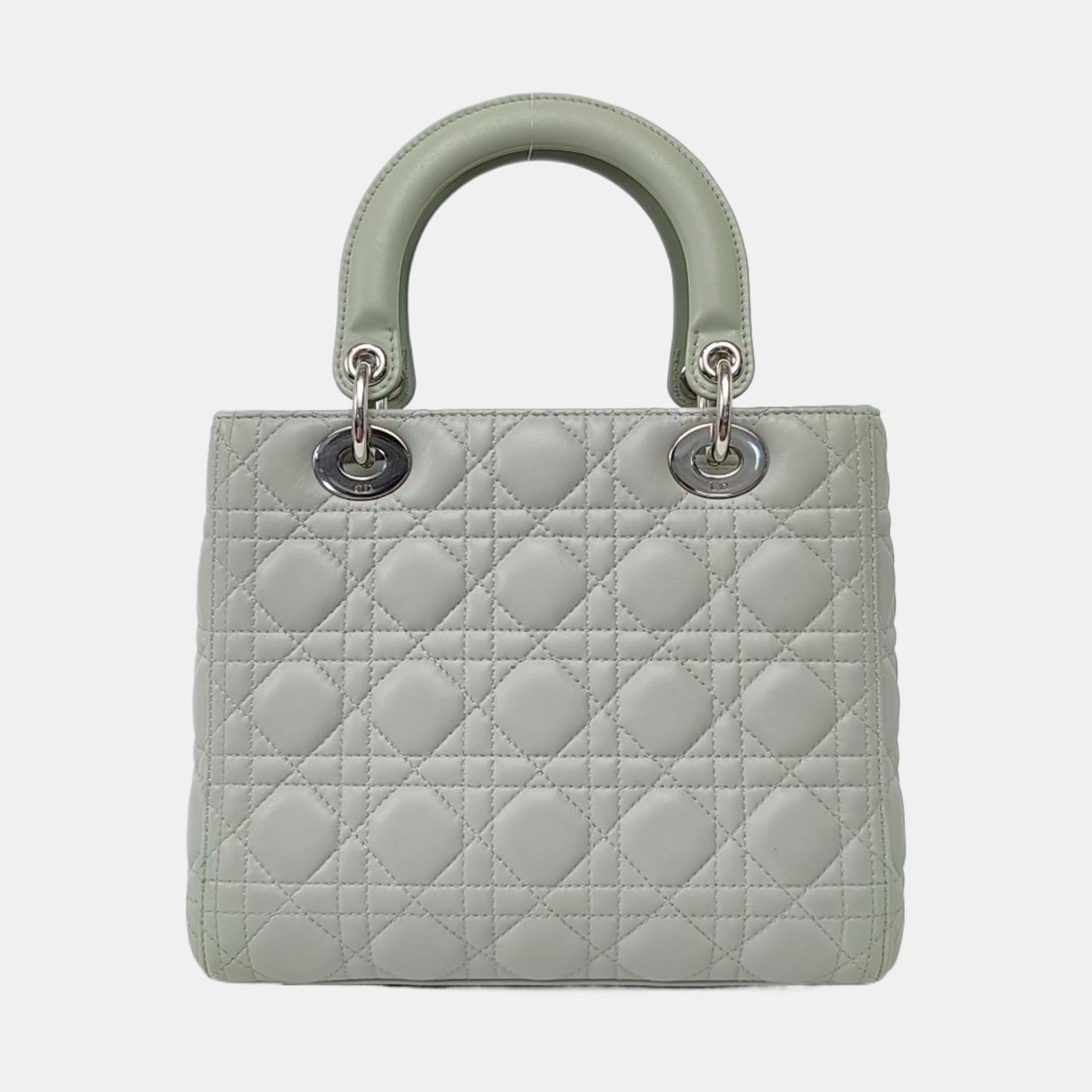 Lady Dior Medium Mint Green Lambskin Leather Silver Hardware In Good Condition For Sale In AUBERVILLIERS, FR