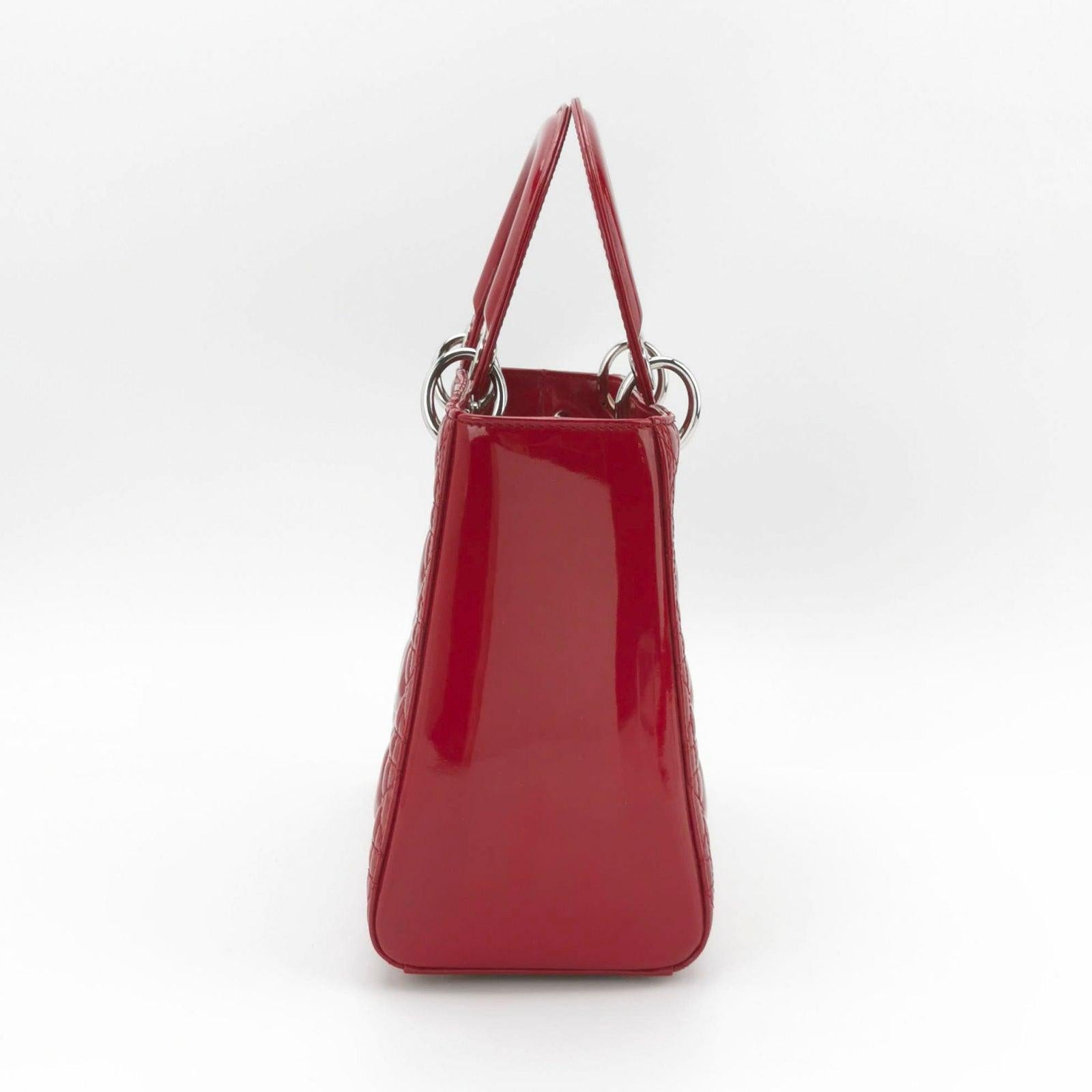 Lady Dior Medium Red Burgundy Patent Leather Handbag Silver Hardware In Good Condition For Sale In AUBERVILLIERS, FR