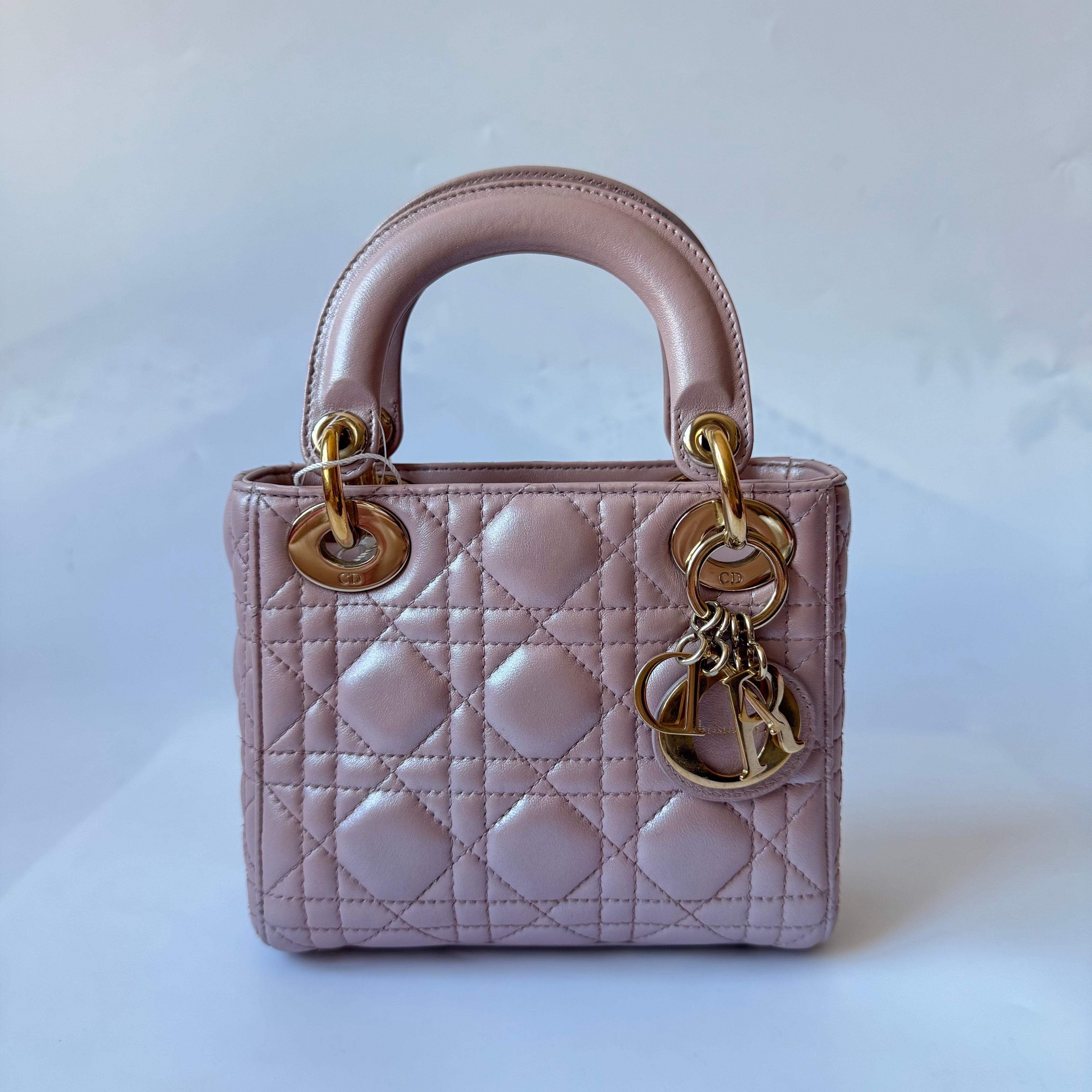 Marrone Lady Dior Mini 2016 in pelle di agnello rosa perlato con tracolla a catena in oro HW in vendita