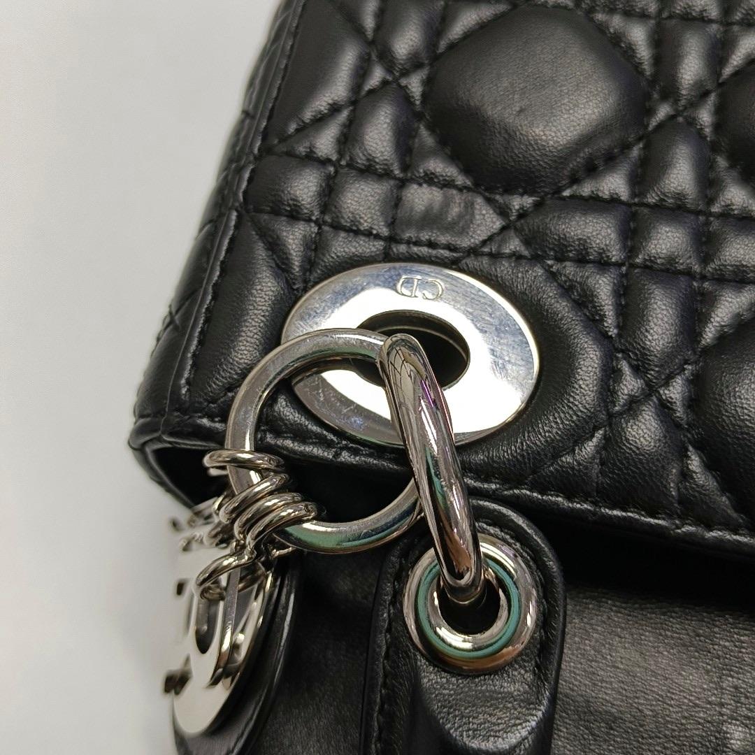 Lady Dior Mini en cuir d'agneau noir avec accessoires en argent 2016 en vente 6