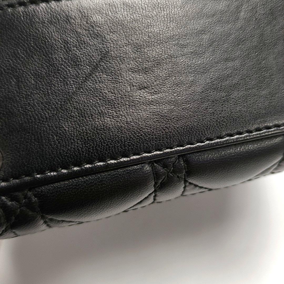 Lady Dior Mini en cuir d'agneau noir avec accessoires en argent 2016 en vente 7