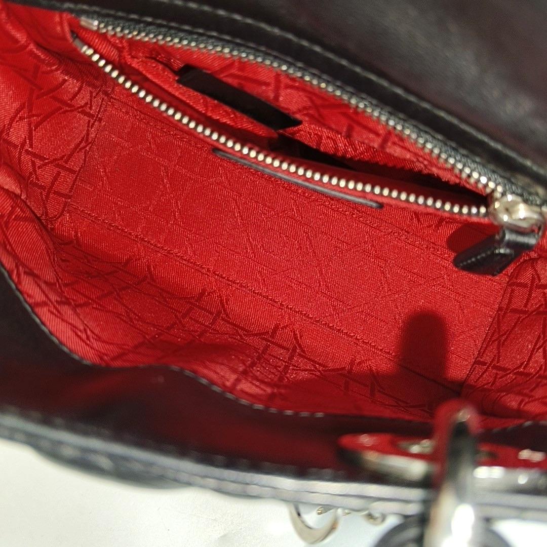 Lady Dior Mini en cuir d'agneau noir avec accessoires en argent 2016 en vente 2